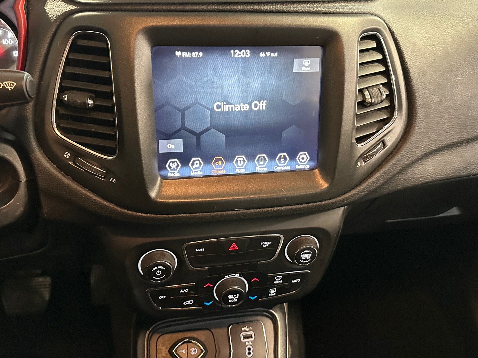Thumbnail: 2019 Jeep Compass - 4