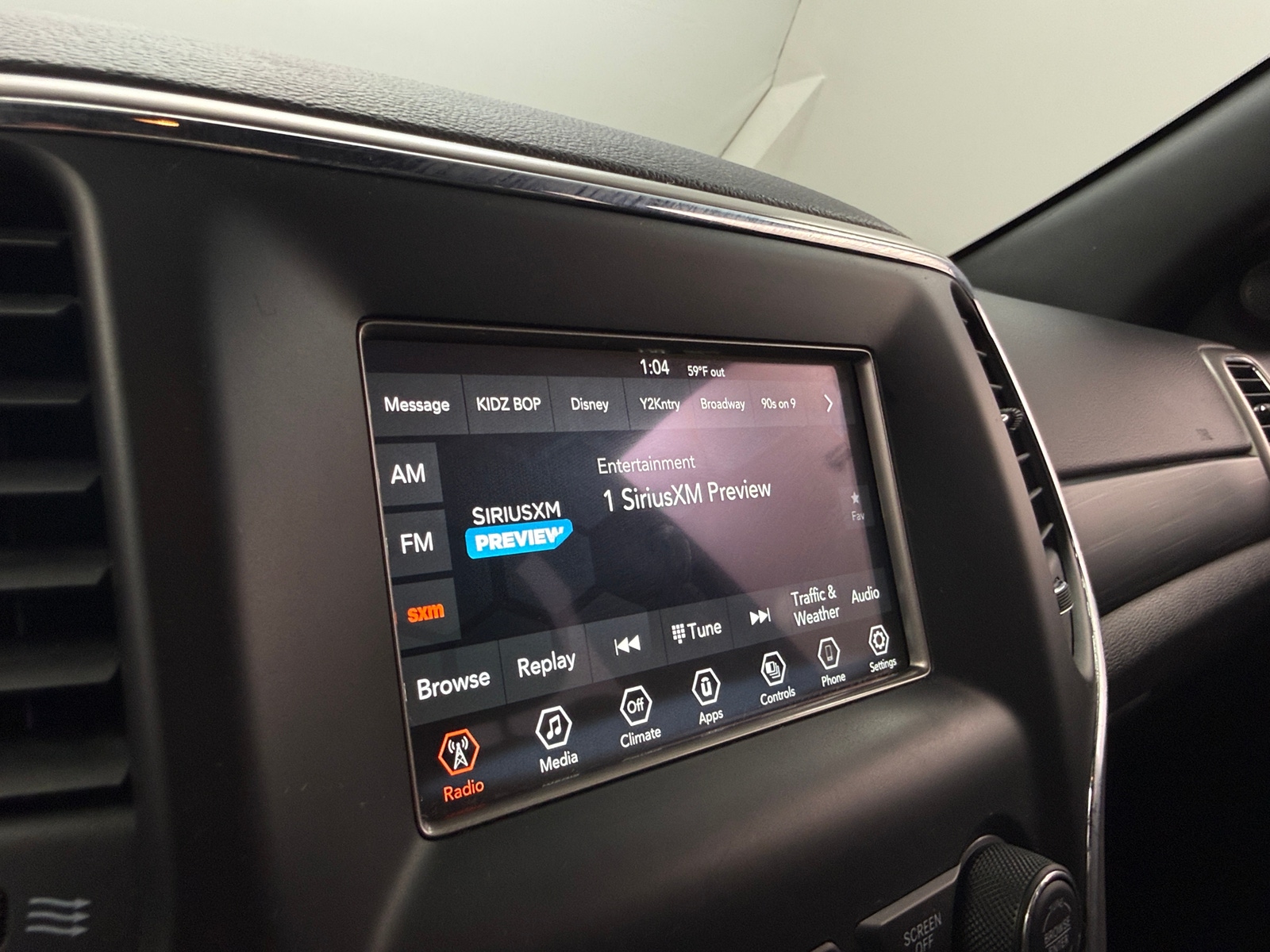 Thumbnail: 2021 Jeep Grand Cherokee - 4