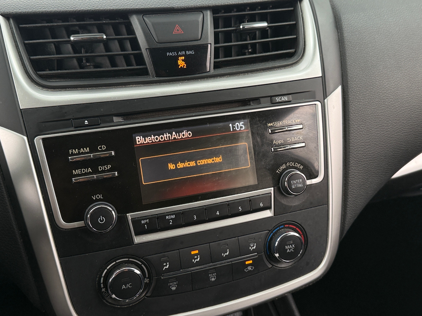 Thumbnail: 2016 Nissan Altima - 4