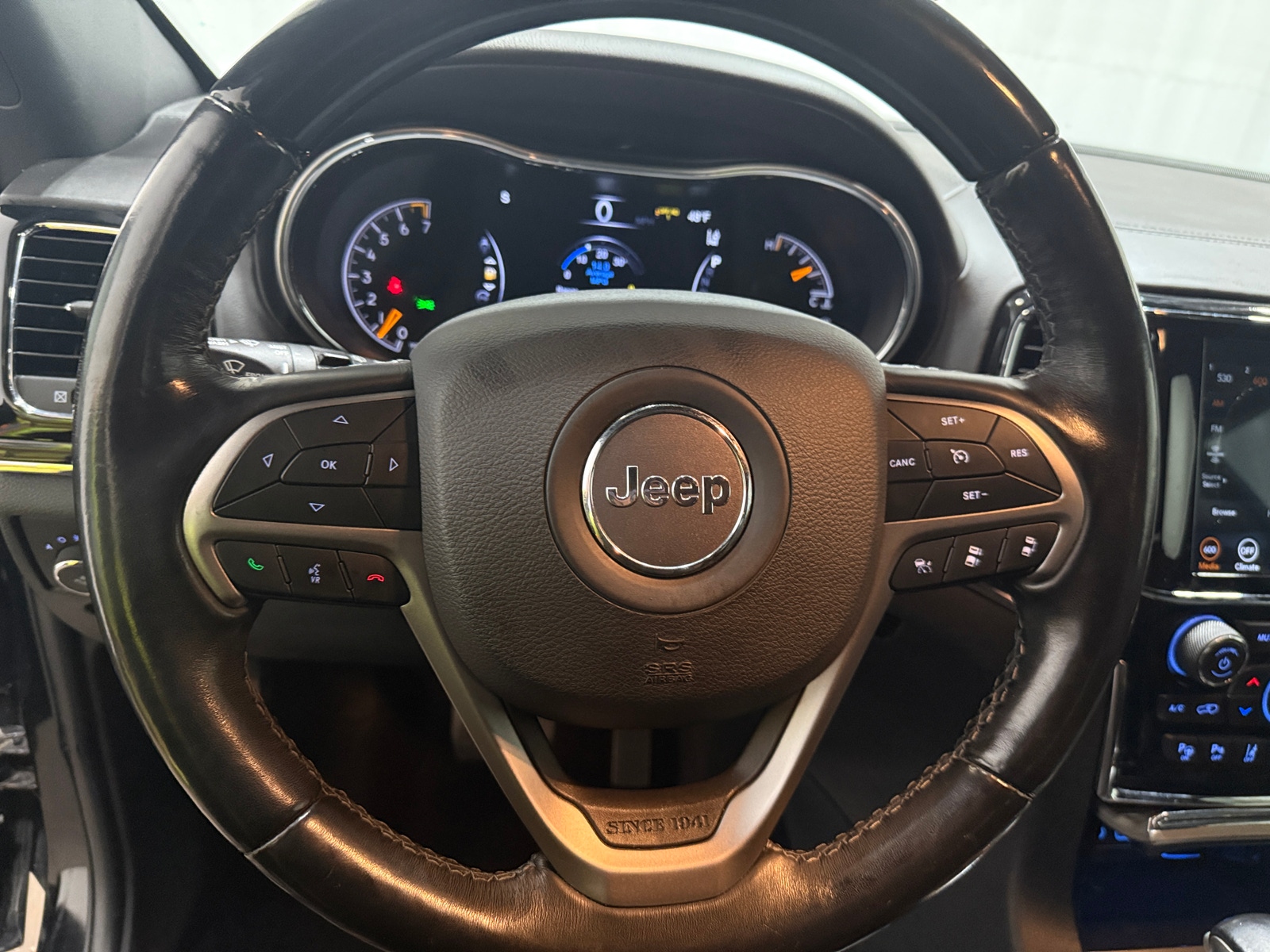 Thumbnail: 2019 Jeep Grand Cherokee - 4