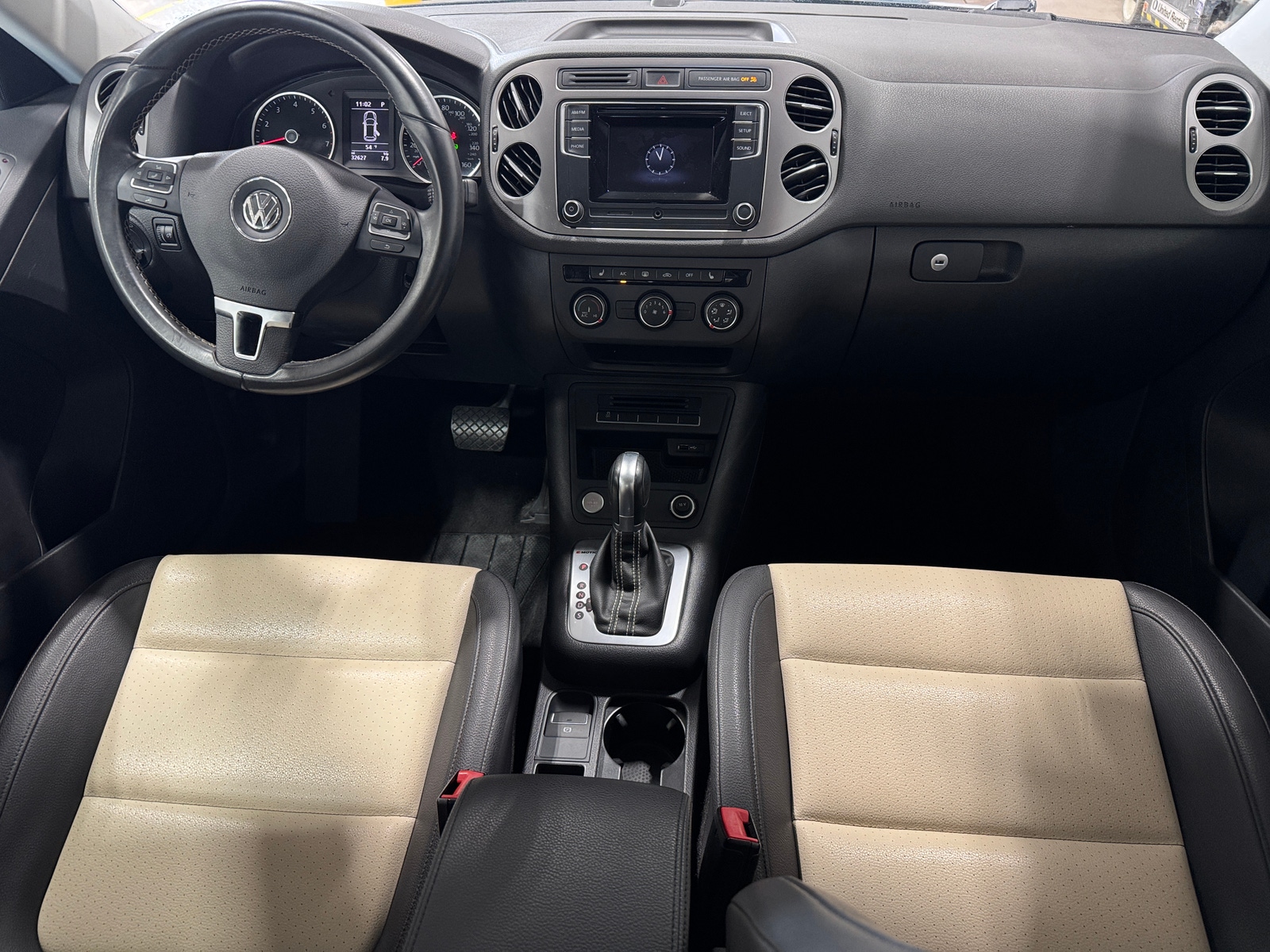 Thumbnail: 2016 Volkswagen Tiguan - 3