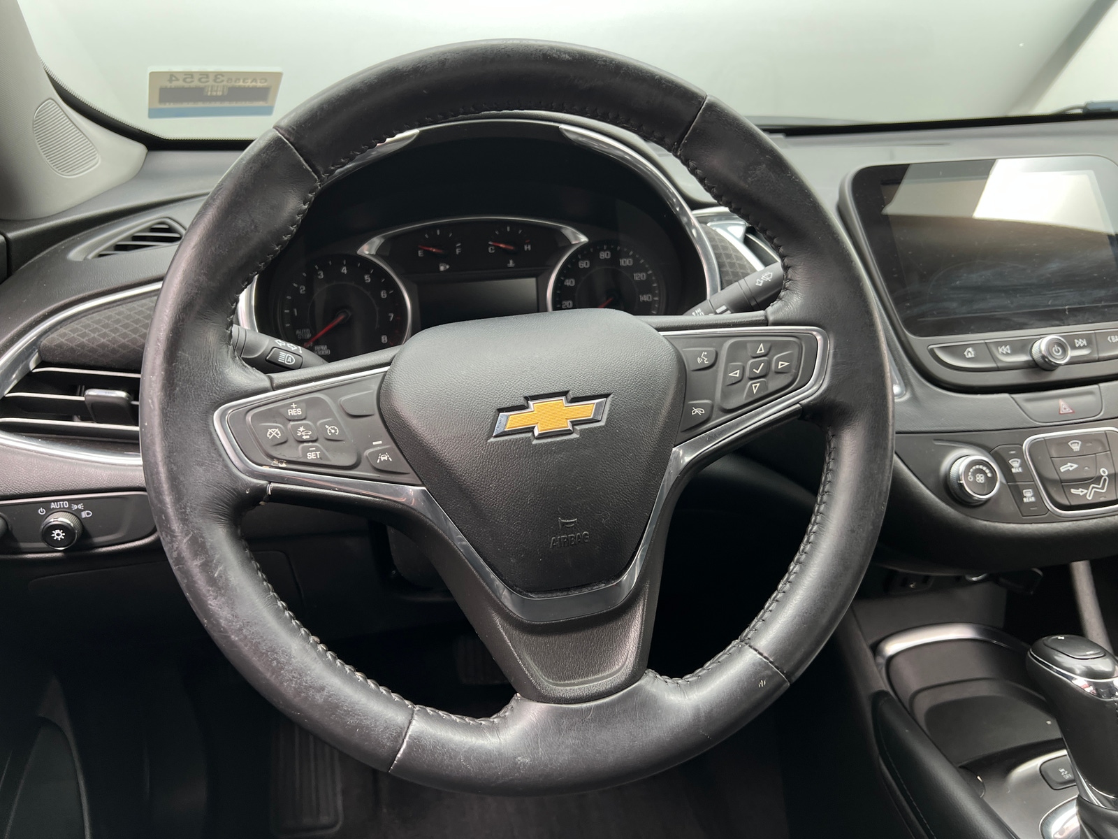 Thumbnail: 2017 Chevrolet Malibu - 5