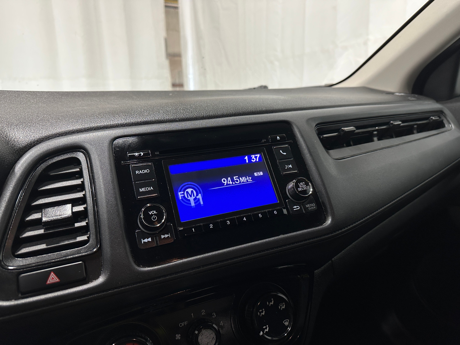 Thumbnail: 2021 Honda HR-V - 4