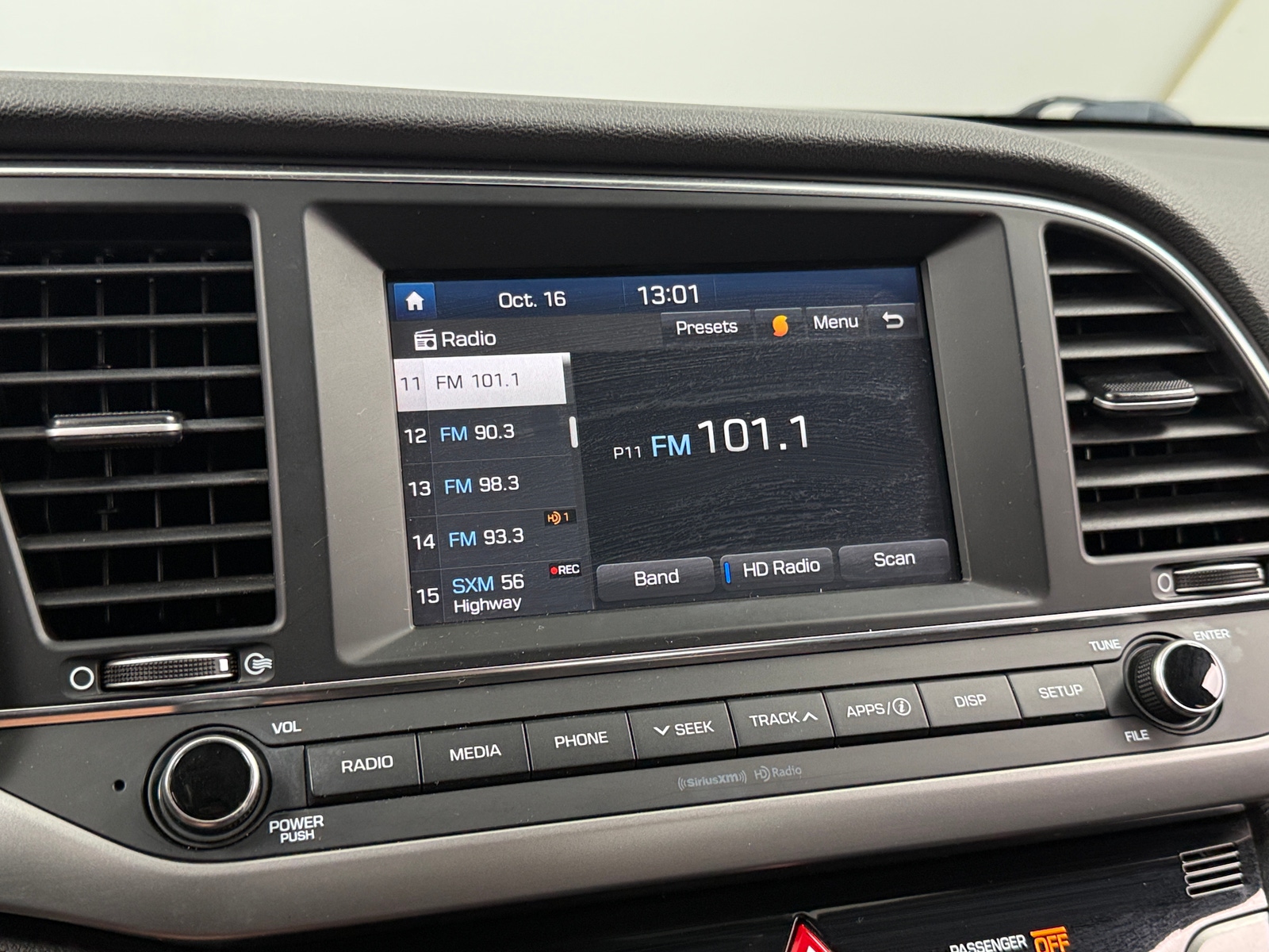 Thumbnail: 2018 Hyundai Elantra - 4