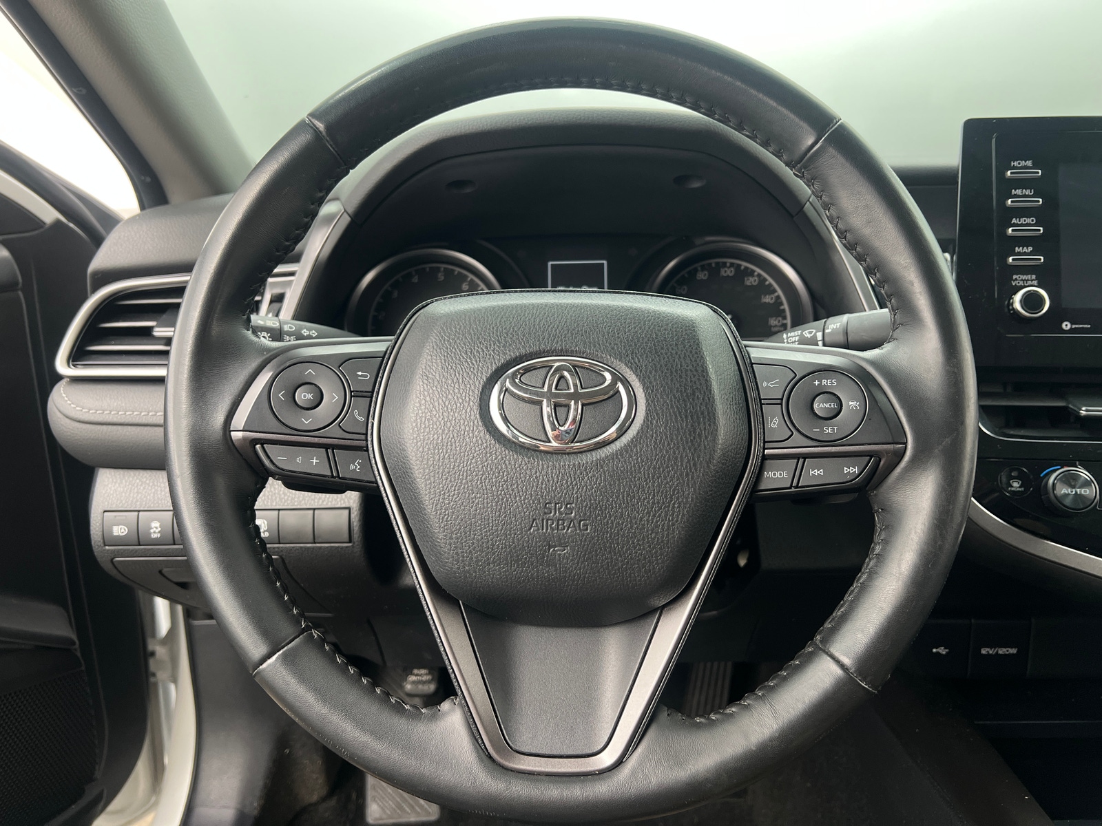 Thumbnail: 2023 Toyota Camry - 4