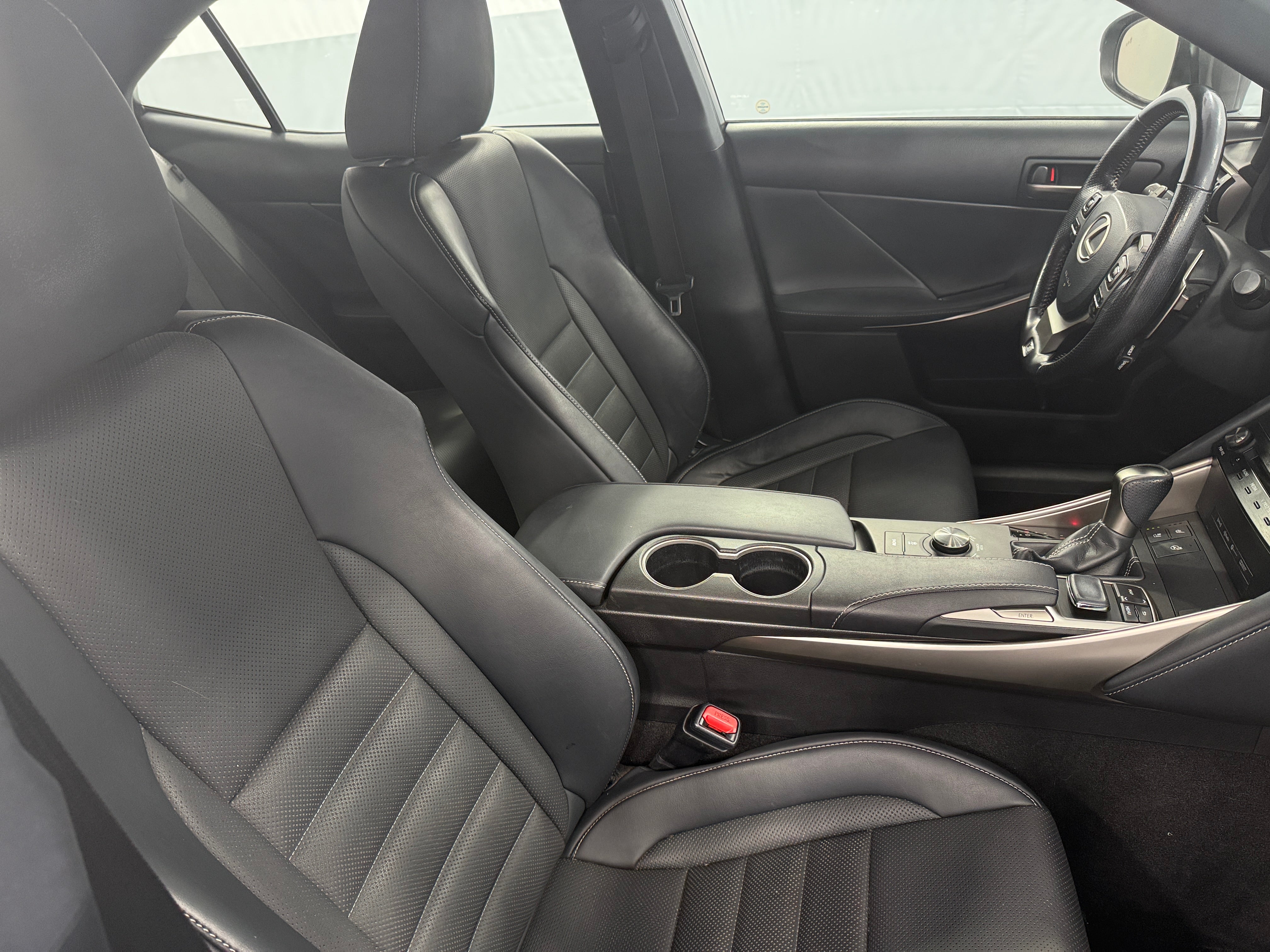 2017 Lexus IS