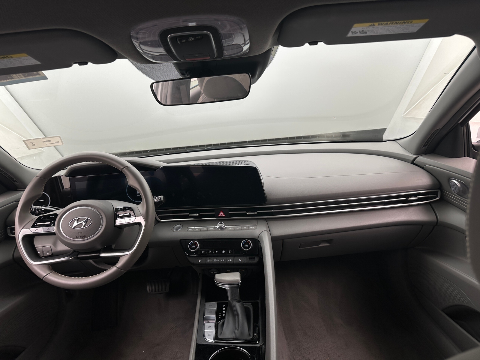 Thumbnail: 2023 Hyundai Elantra - 3