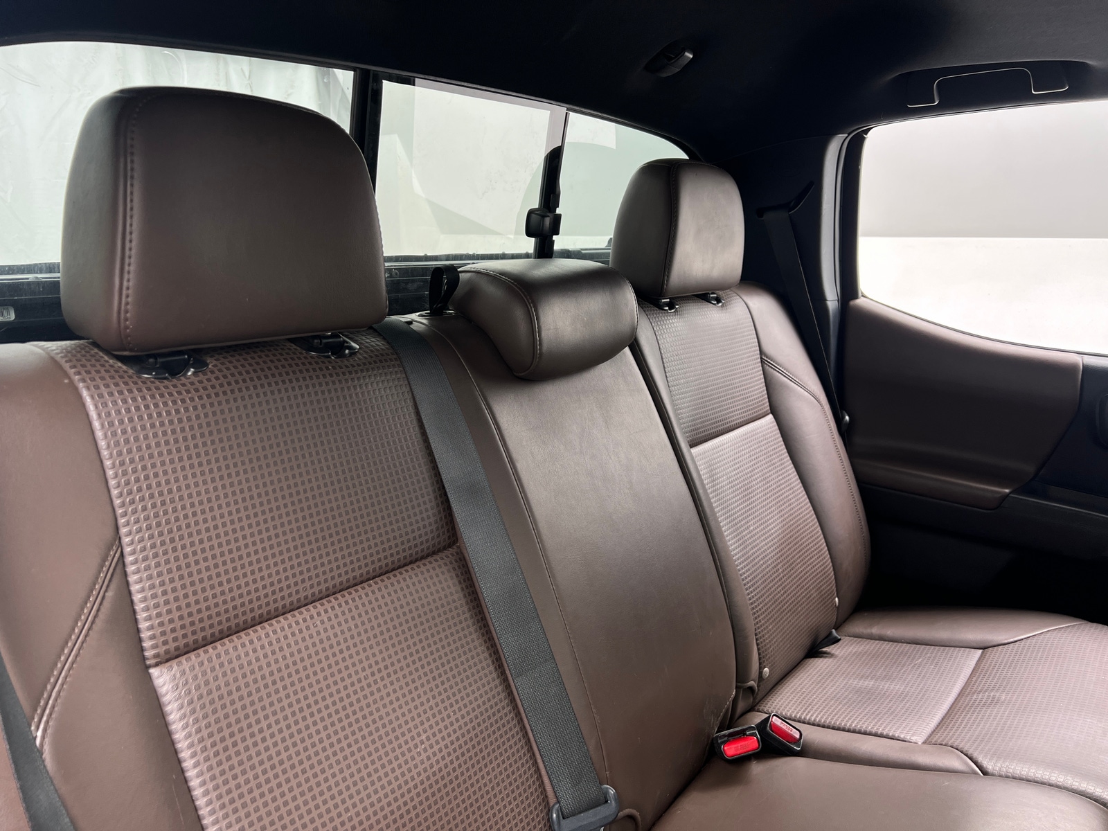 Thumbnail: 2016 Toyota Tacoma - 5