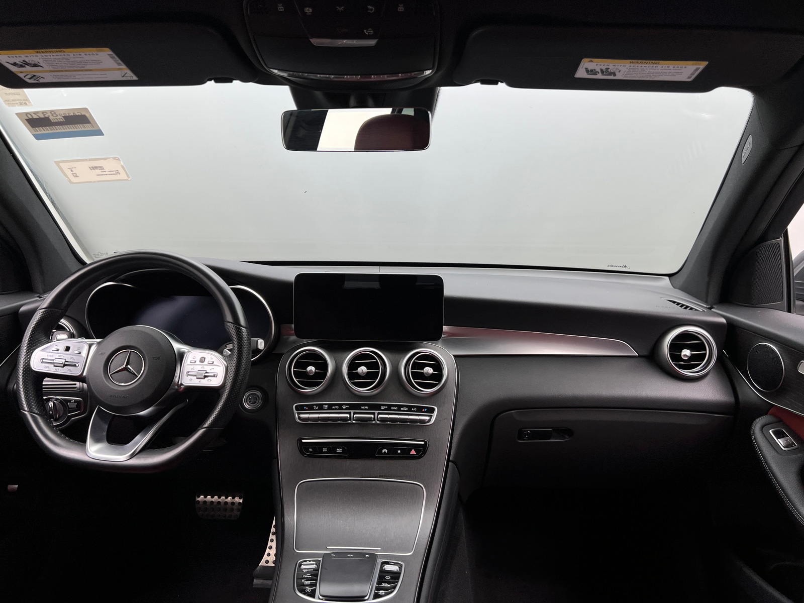 Thumbnail: 2022 Mercedes-Benz GLC - 2