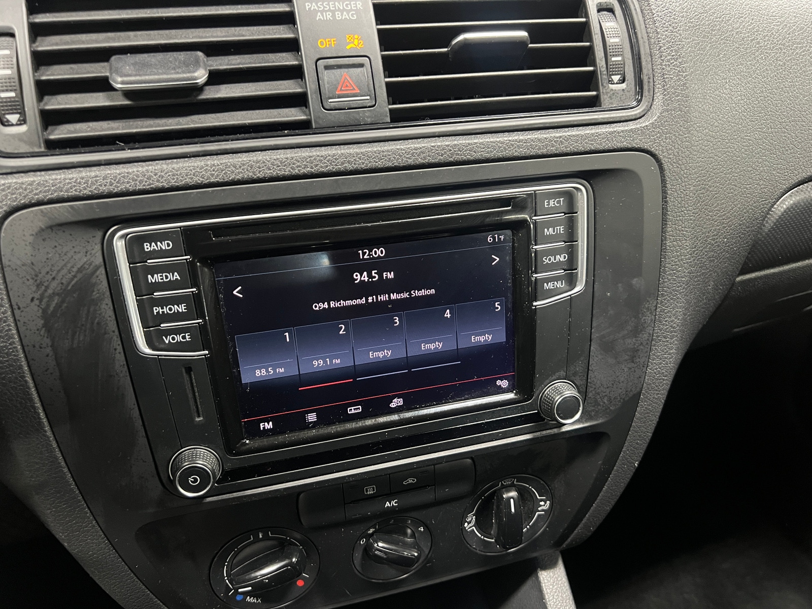 Thumbnail: 2016 Volkswagen Jetta - 4