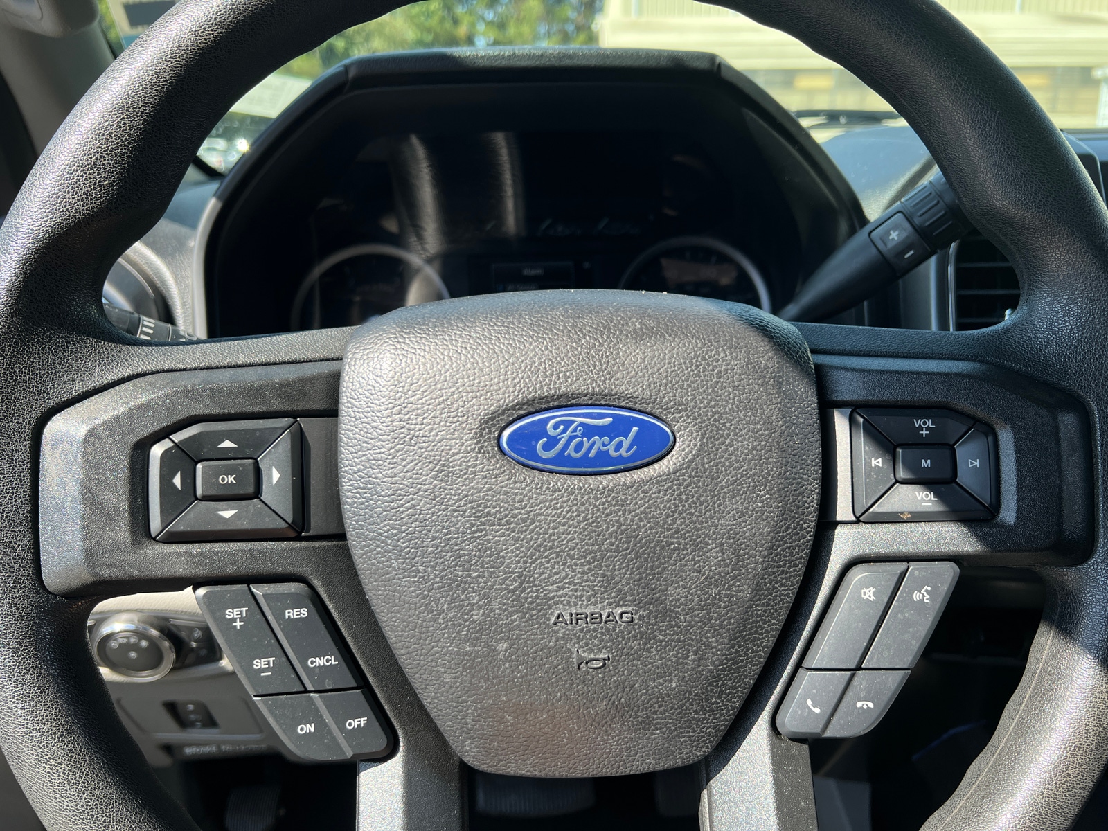 Thumbnail: 2020 Ford Econoline - 5