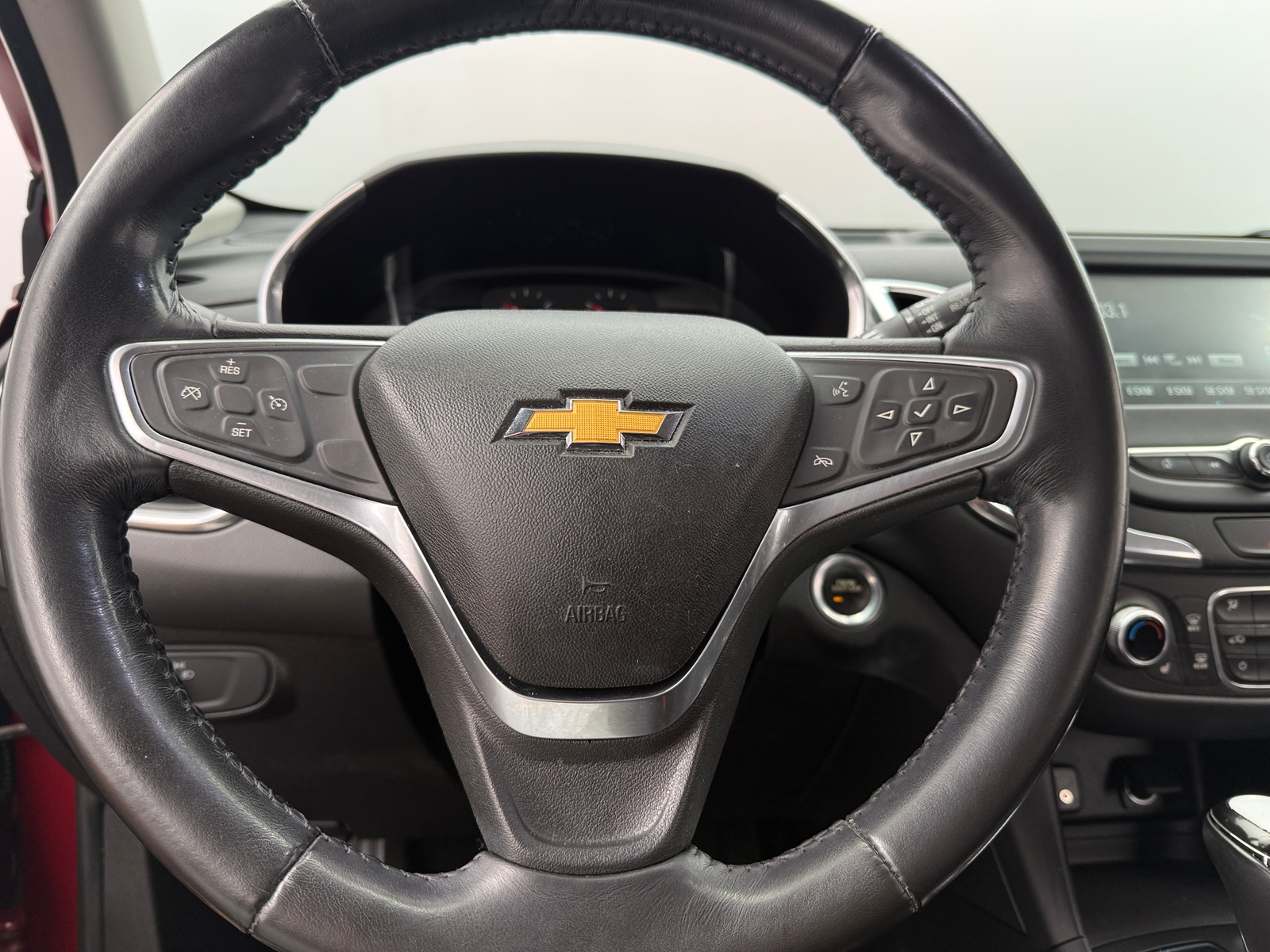 Thumbnail: 2018 Chevrolet Equinox - 5