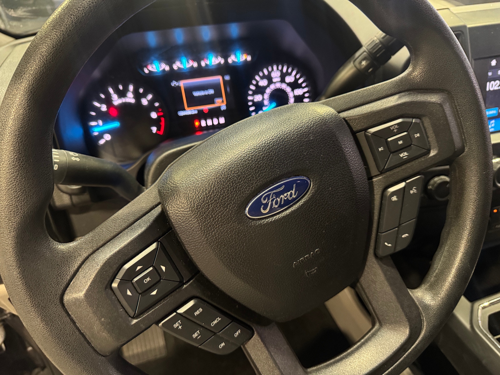 Thumbnail: 2019 Ford Econoline - 5