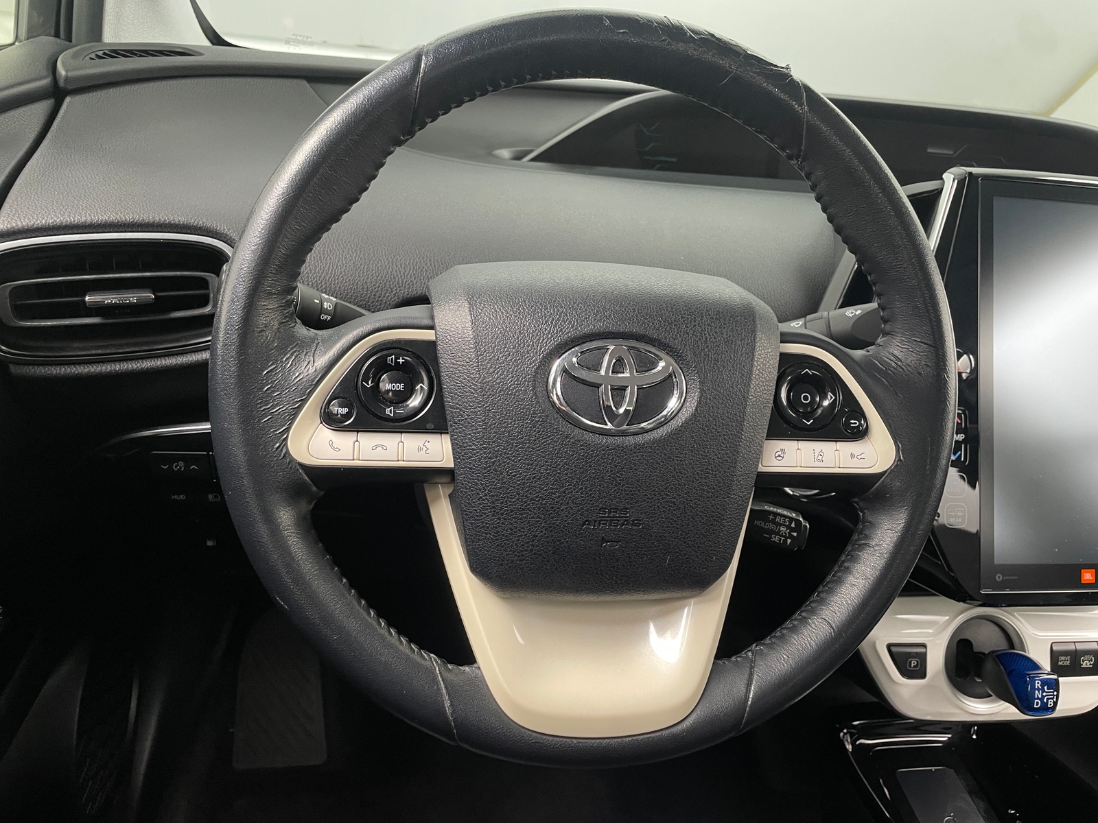 Thumbnail: 2017 Toyota Prius Prime - 5