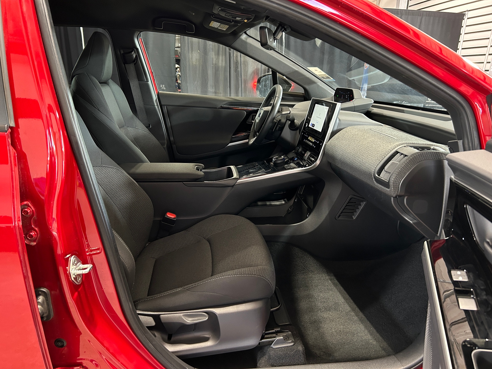 Thumbnail: 2023 Subaru Solterra - 2