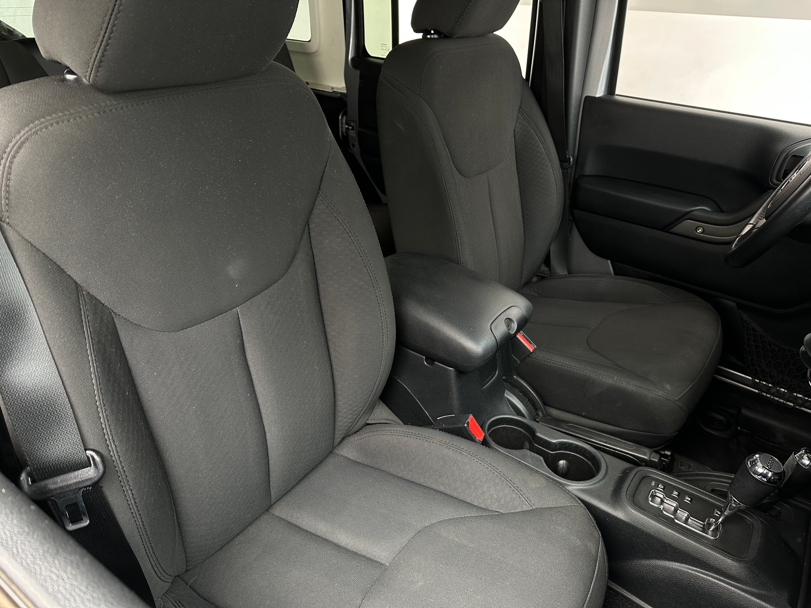 Thumbnail: 2016 Jeep Wrangler - 2