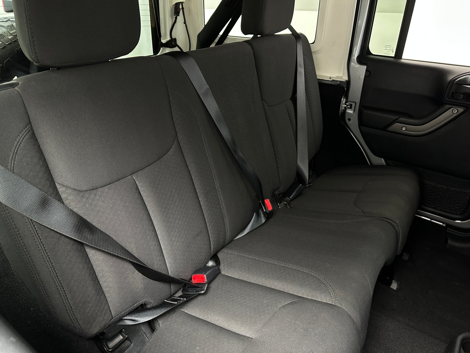 Thumbnail: 2016 Jeep Wrangler - 6