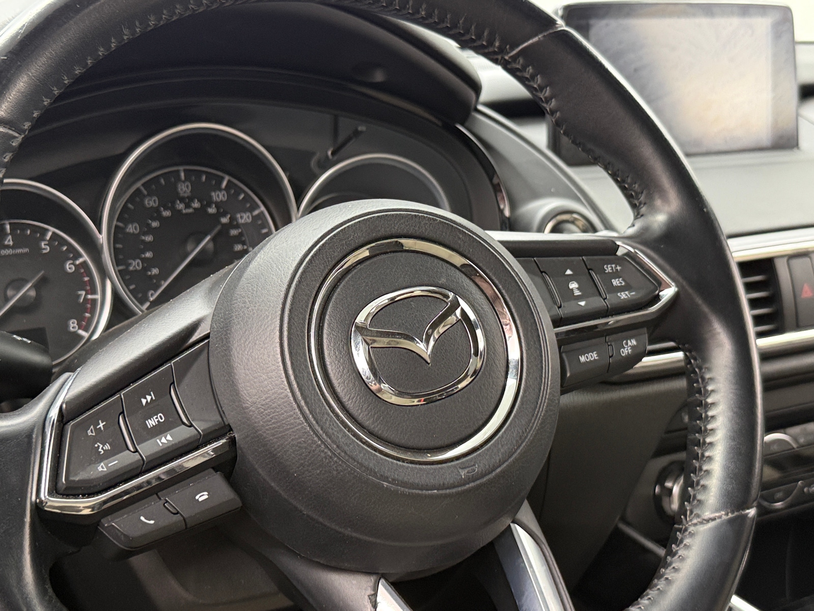 Thumbnail: 2017 Mazda CX-9 - 4