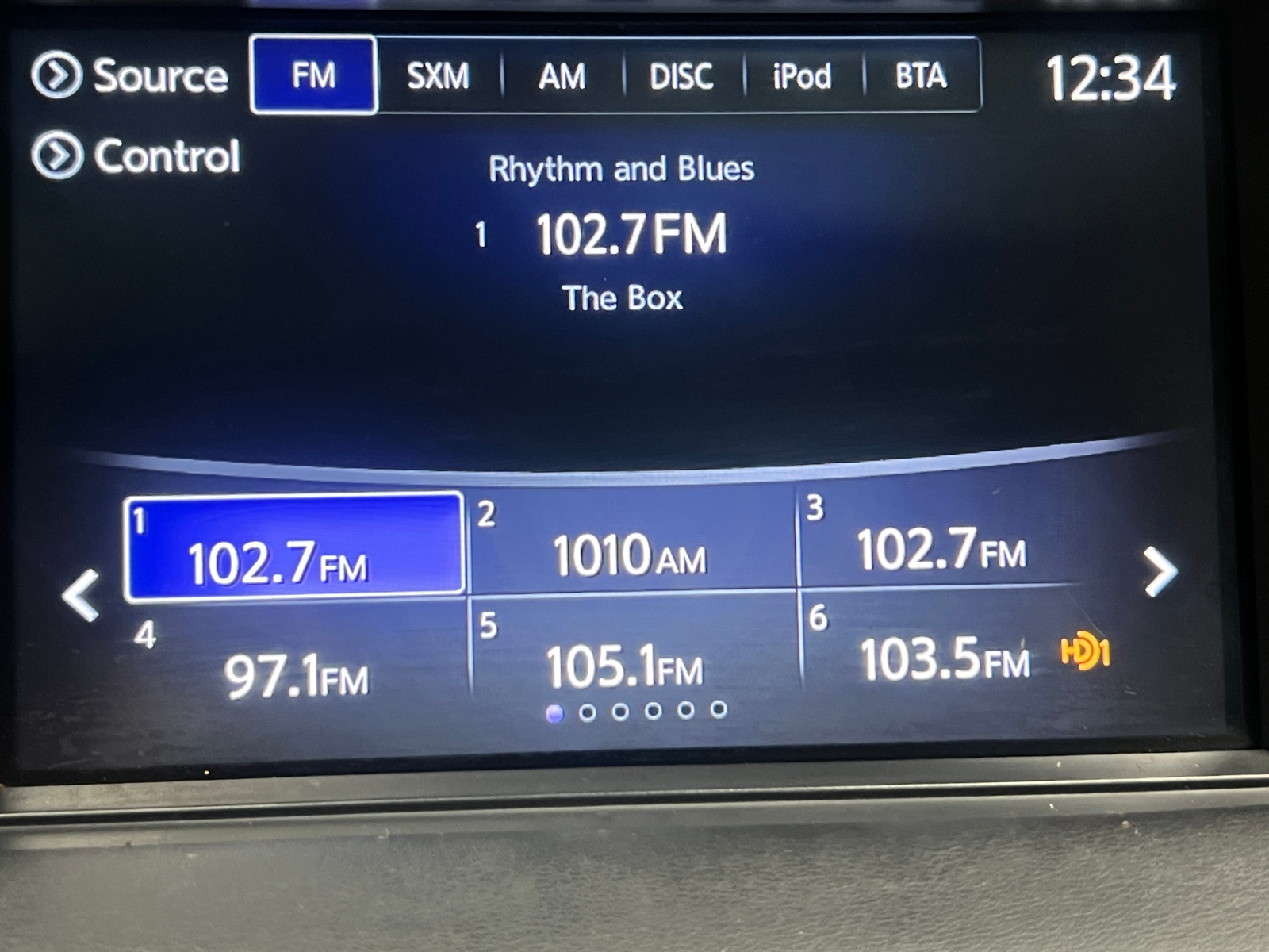 Thumbnail: 2019 INFINITI QX30 - 4