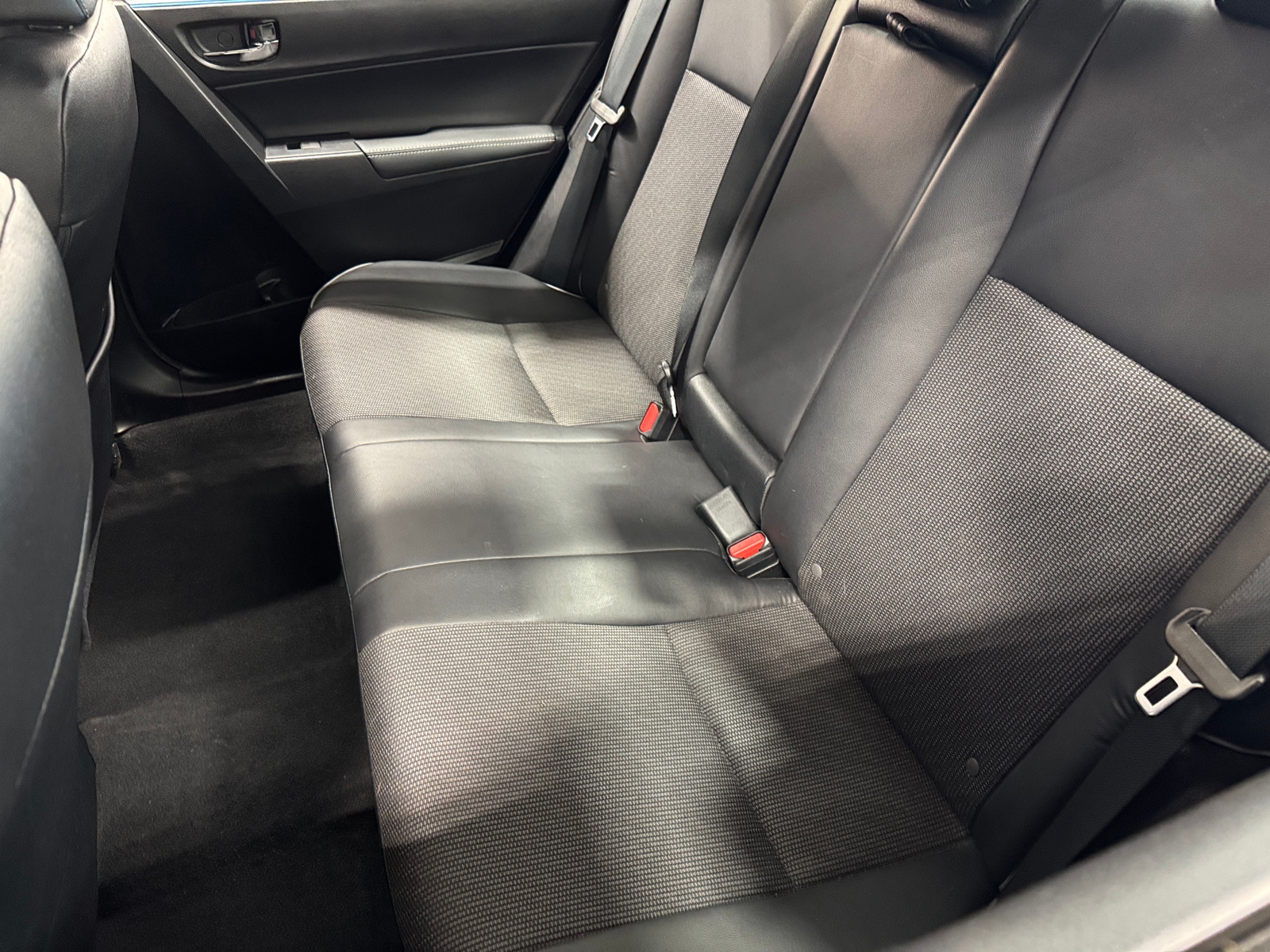 Thumbnail: 2016 Toyota Corolla - 6