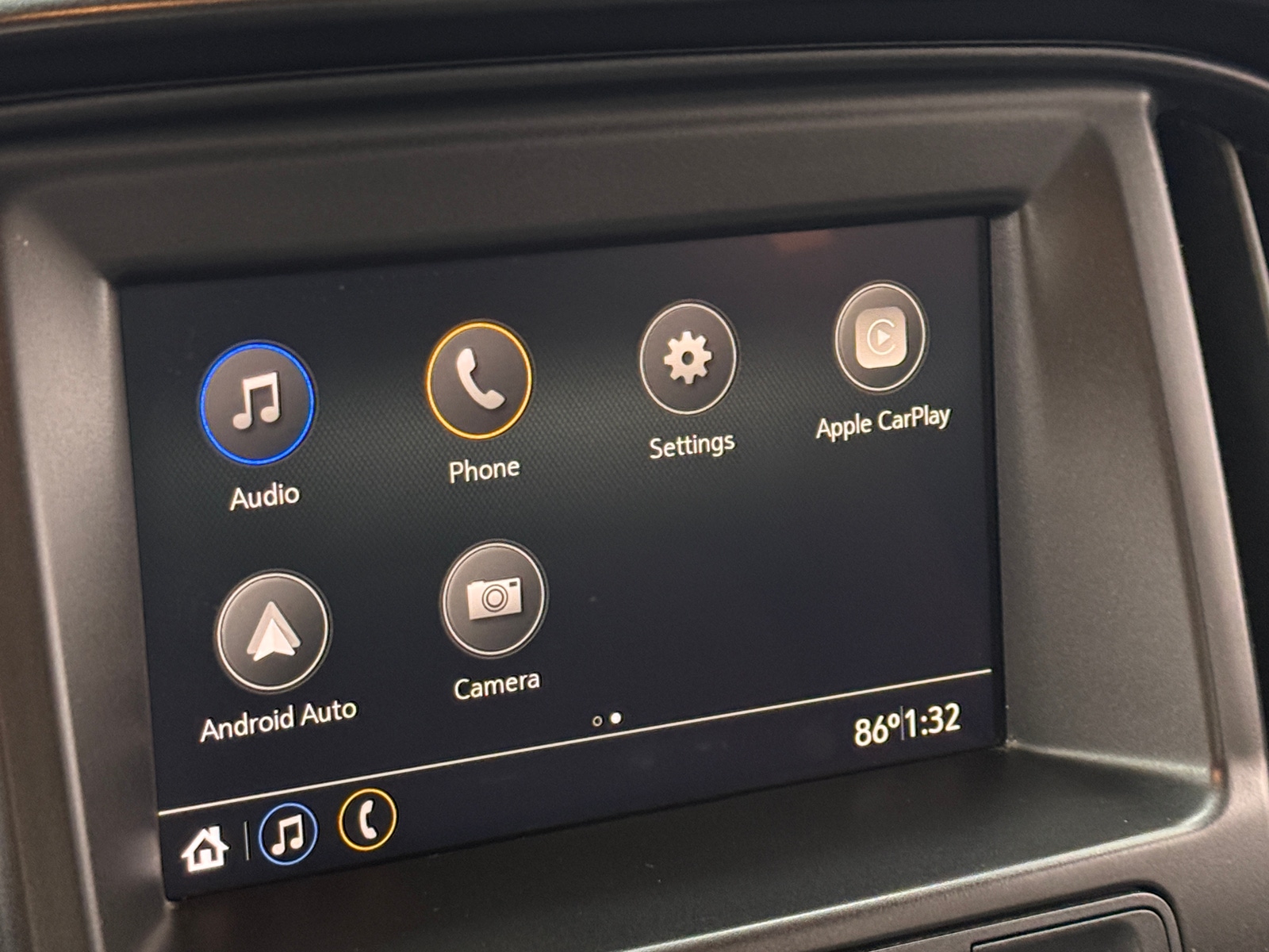 Thumbnail: 2022 Chevrolet Colorado - 4