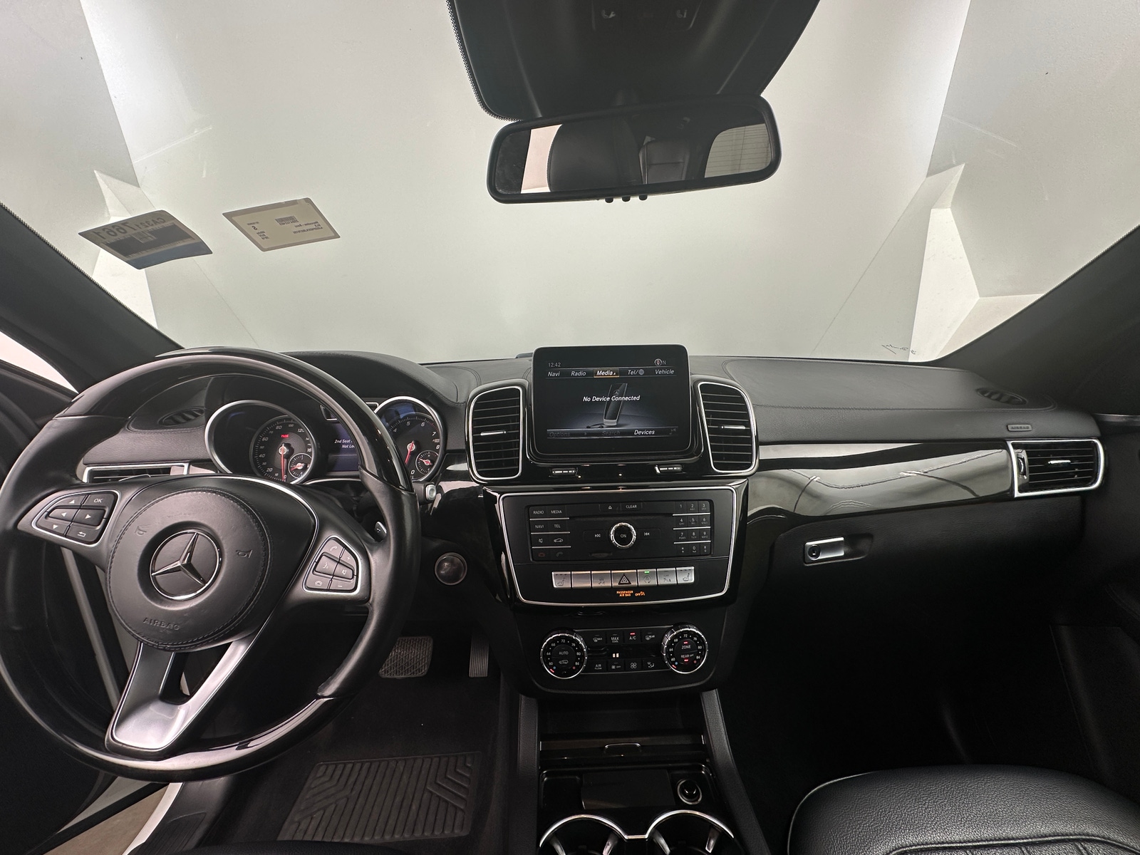 Thumbnail: 2018 Mercedes-Benz GLS - 2