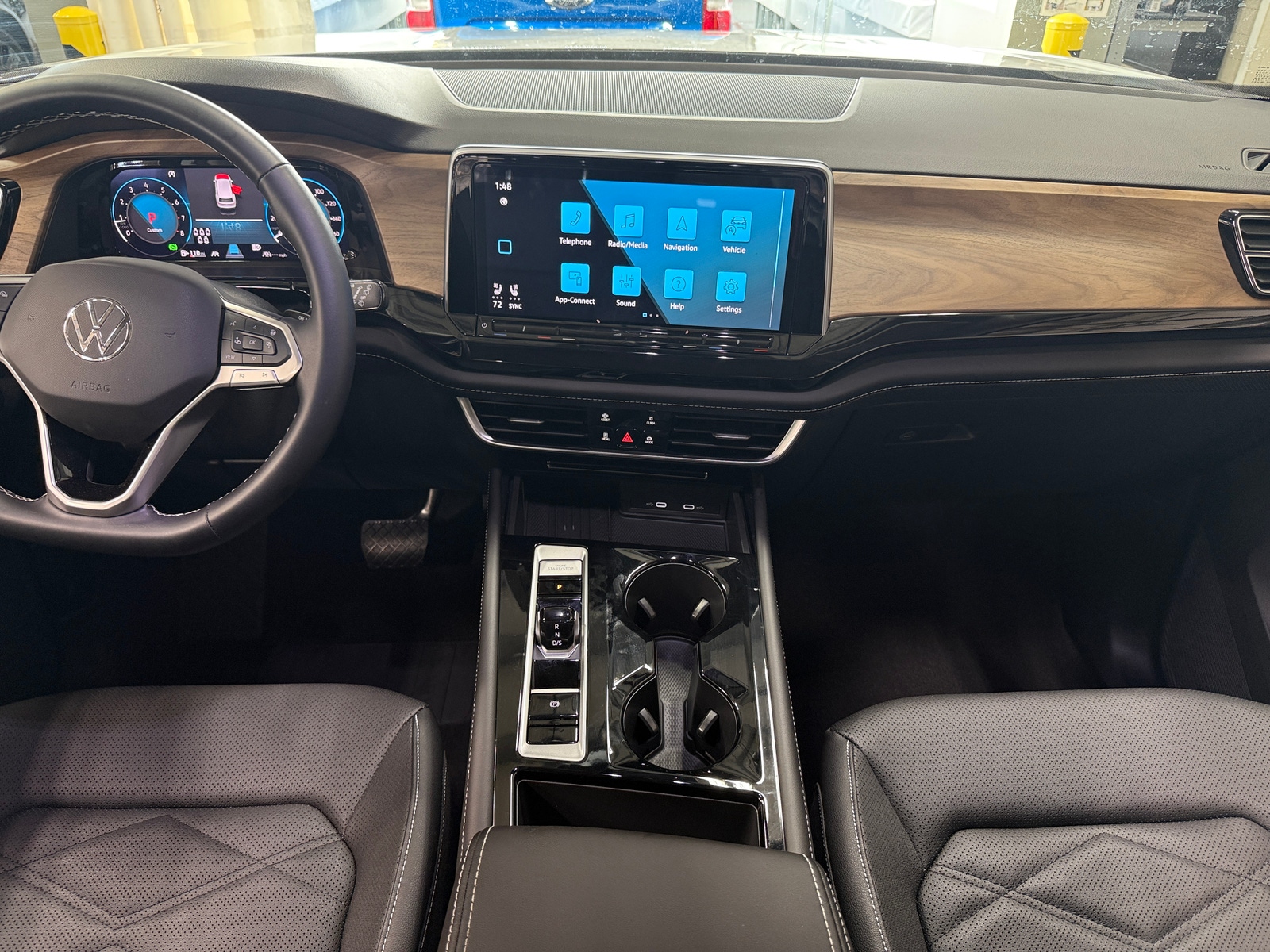 Thumbnail: 2025 Volkswagen Atlas - 2