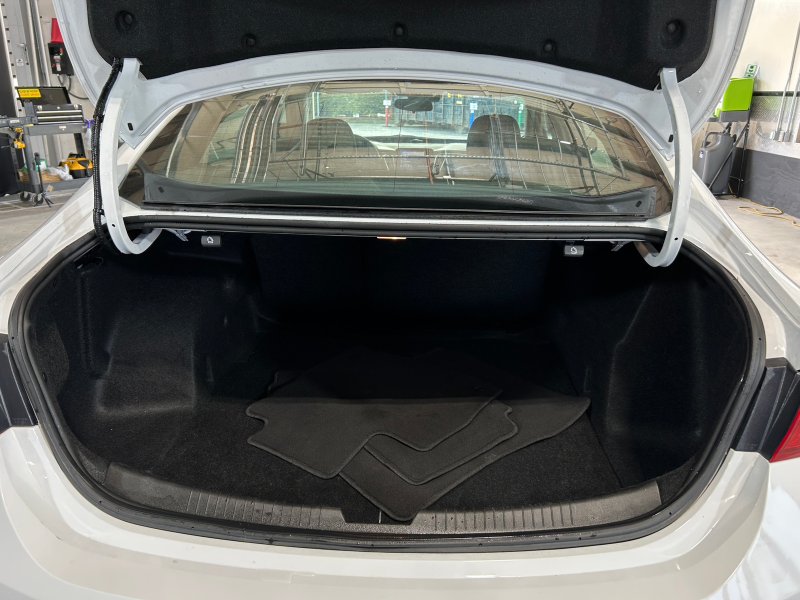 Thumbnail: 2024 Chevrolet Malibu - 7