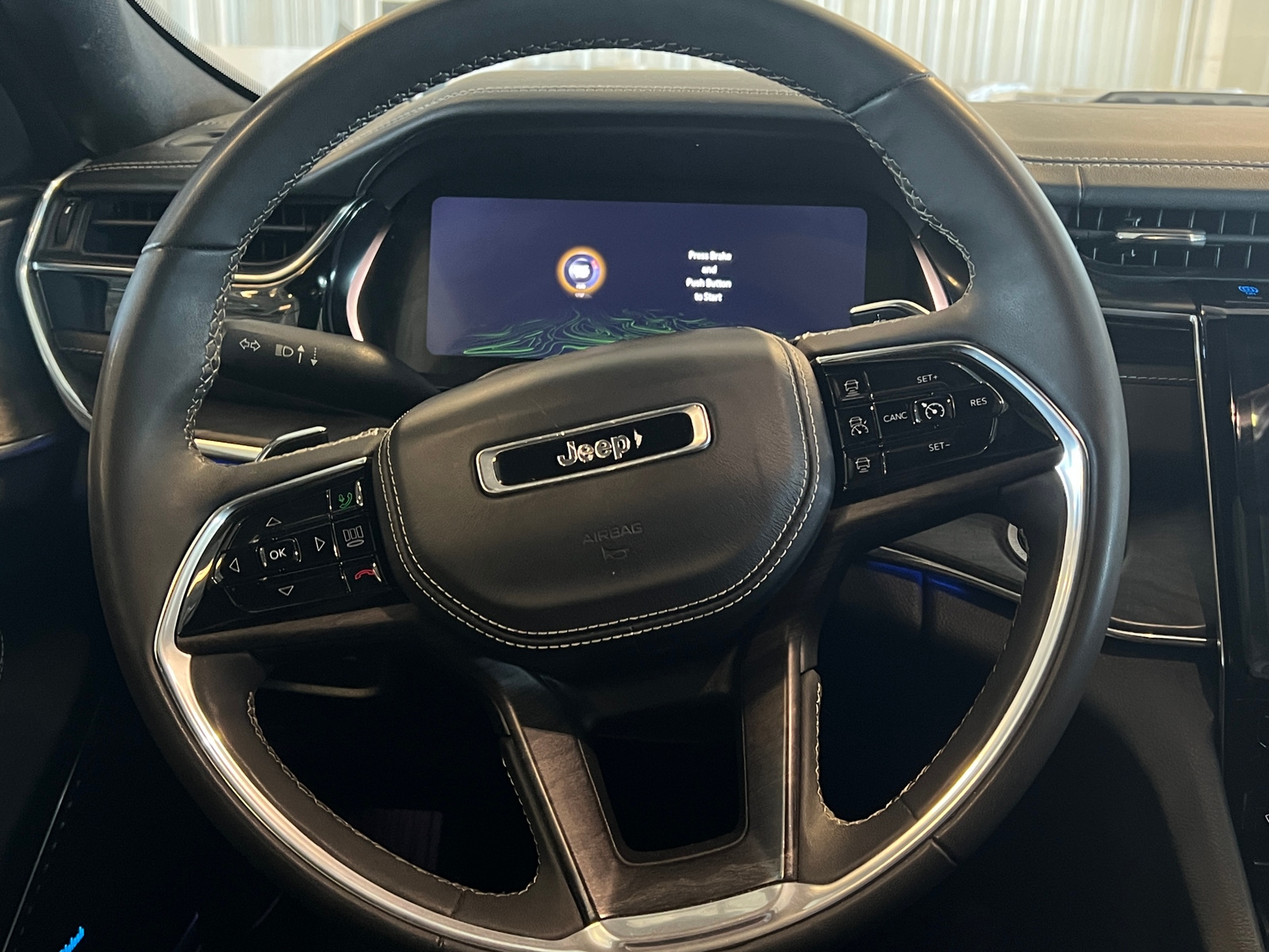Thumbnail: 2023 Jeep Grand Cherokee - 4