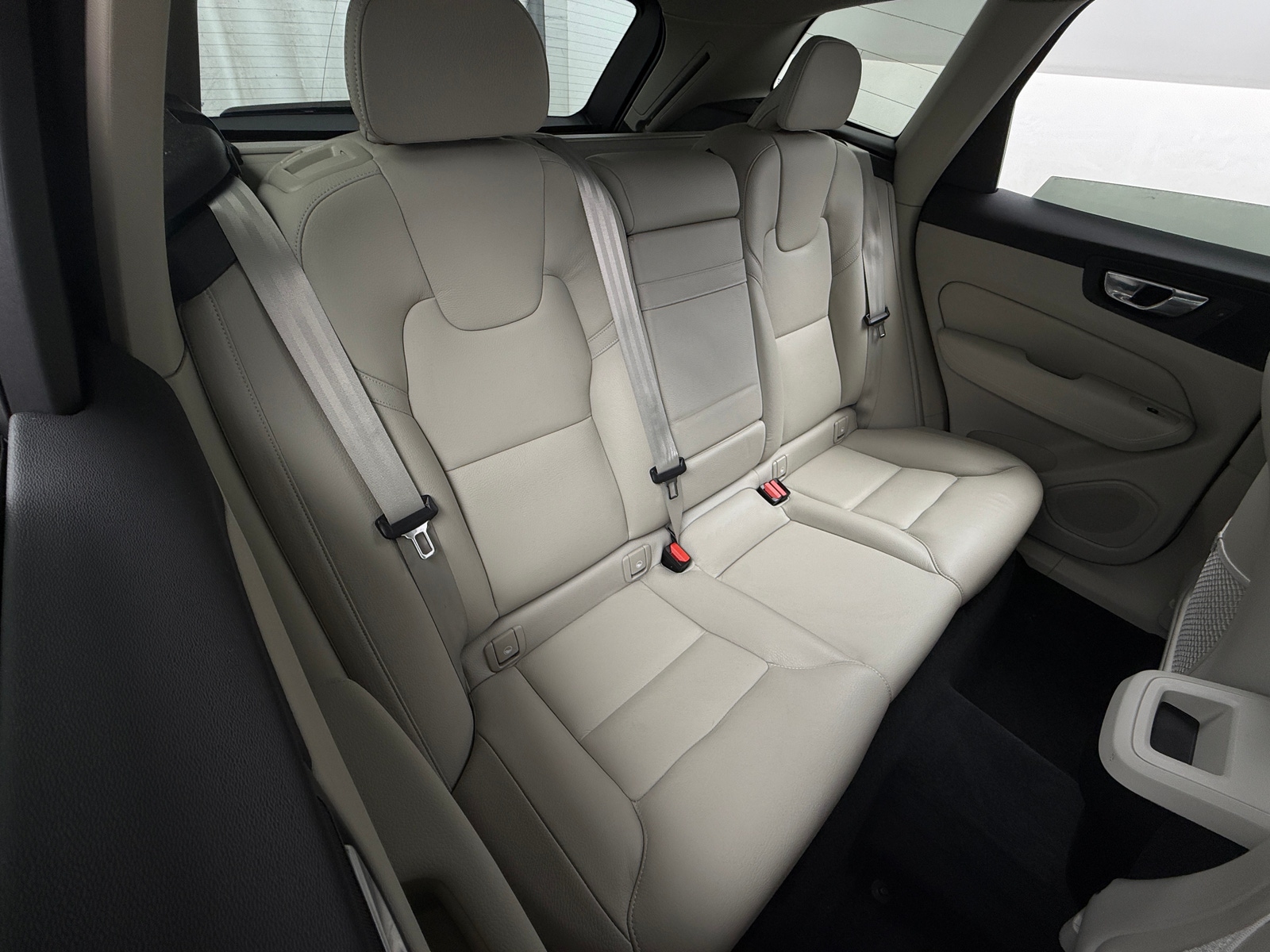 Thumbnail: 2019 Volvo XC60 - 5
