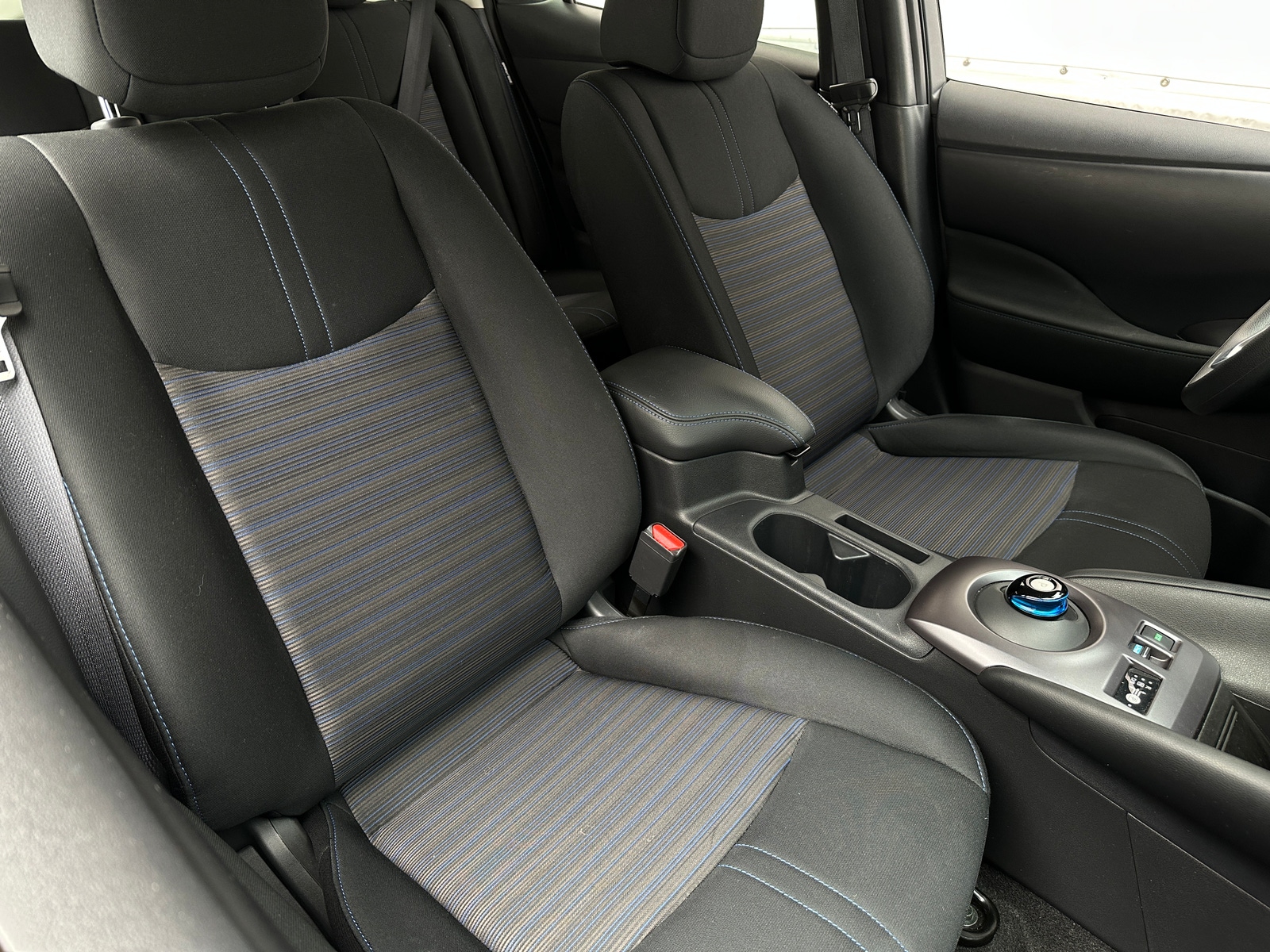 Thumbnail: 2025 Nissan Leaf - 2