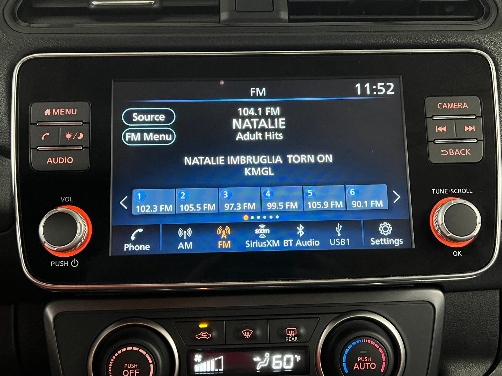 Thumbnail: 2025 Nissan Leaf - 4