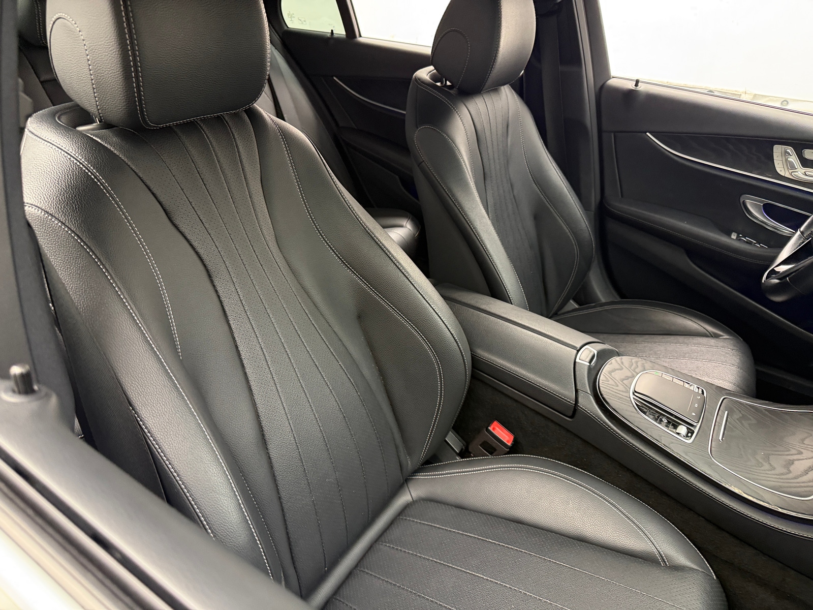 Thumbnail: 2021 Mercedes-Benz E-Class - 2