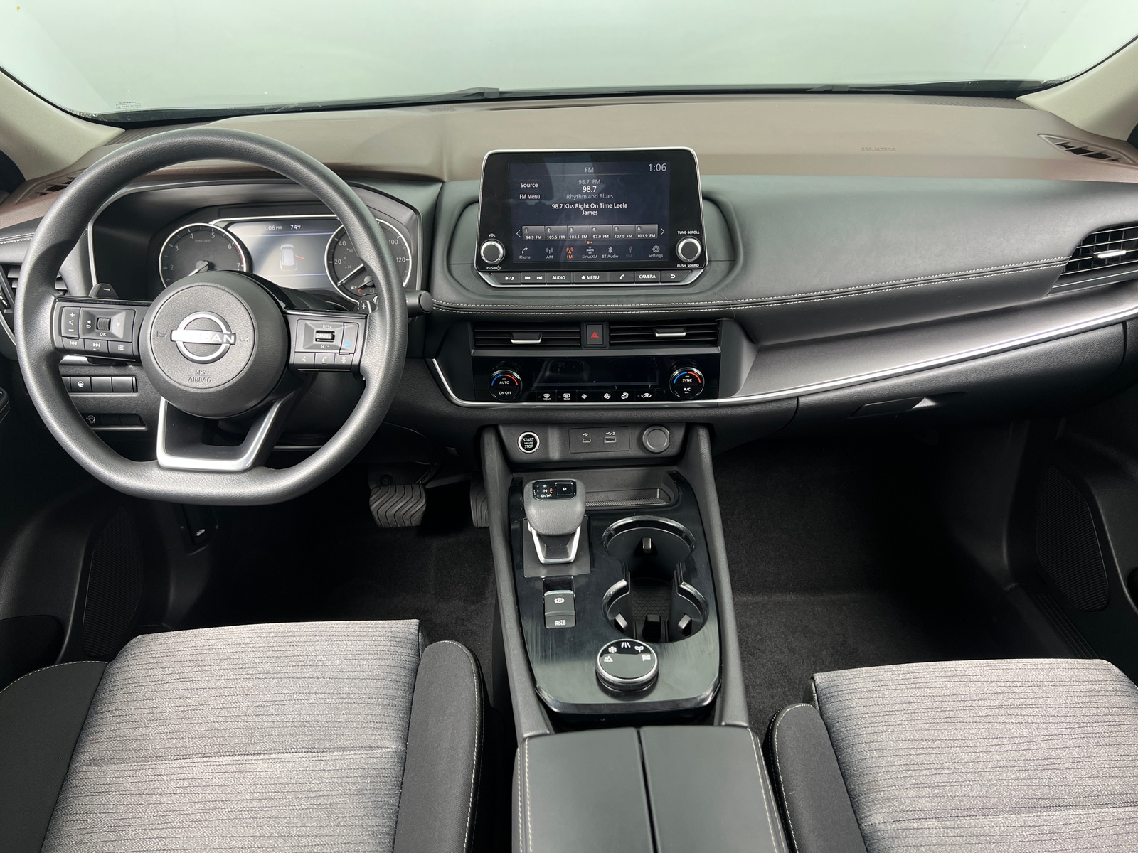 Thumbnail: 2023 Nissan Rogue - 3