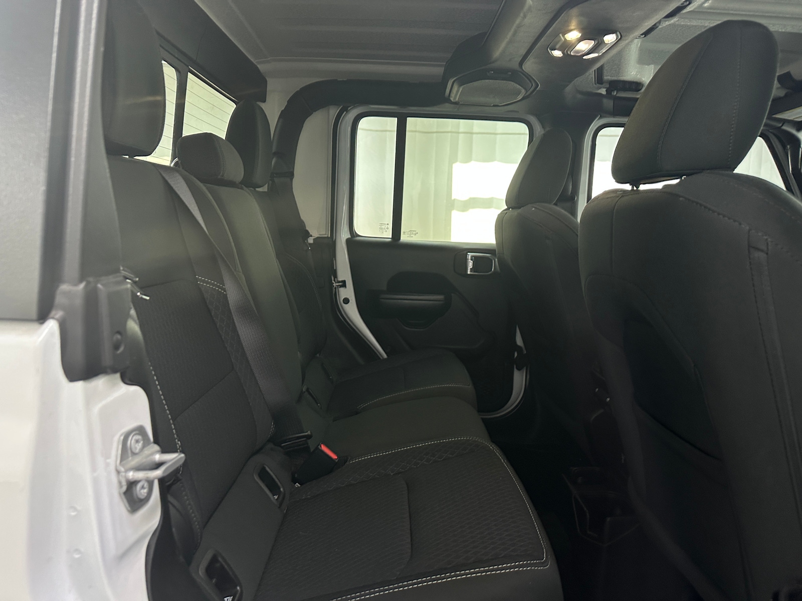 Thumbnail: 2021 Jeep Gladiator - 6