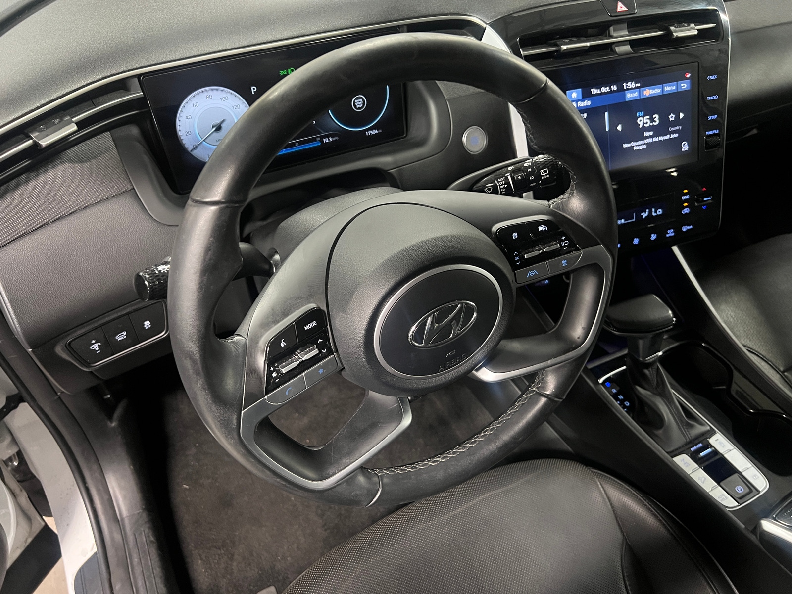 Thumbnail: 2022 Hyundai Tucson - 4