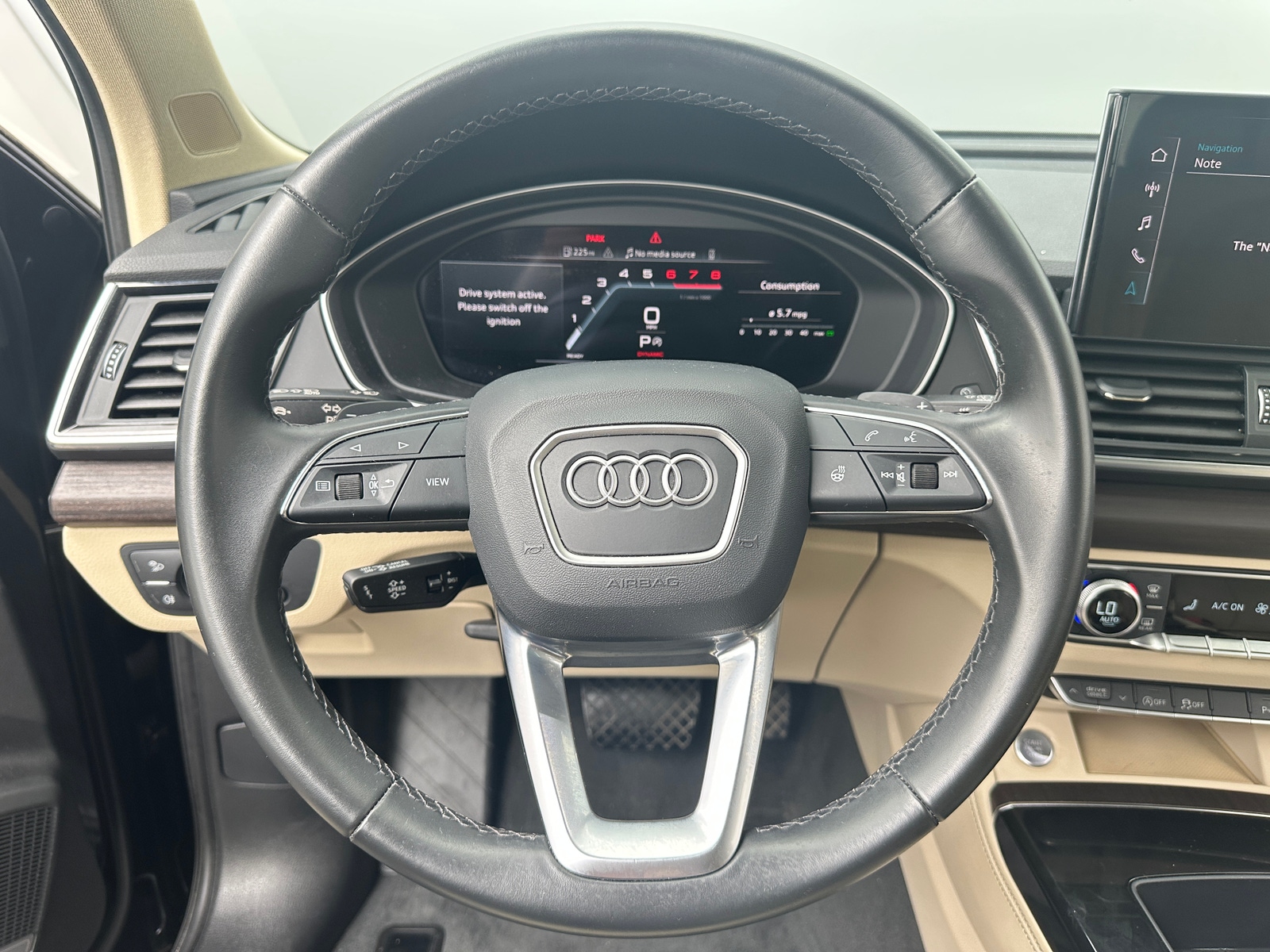 Thumbnail: 2022 Audi Q5 - 4