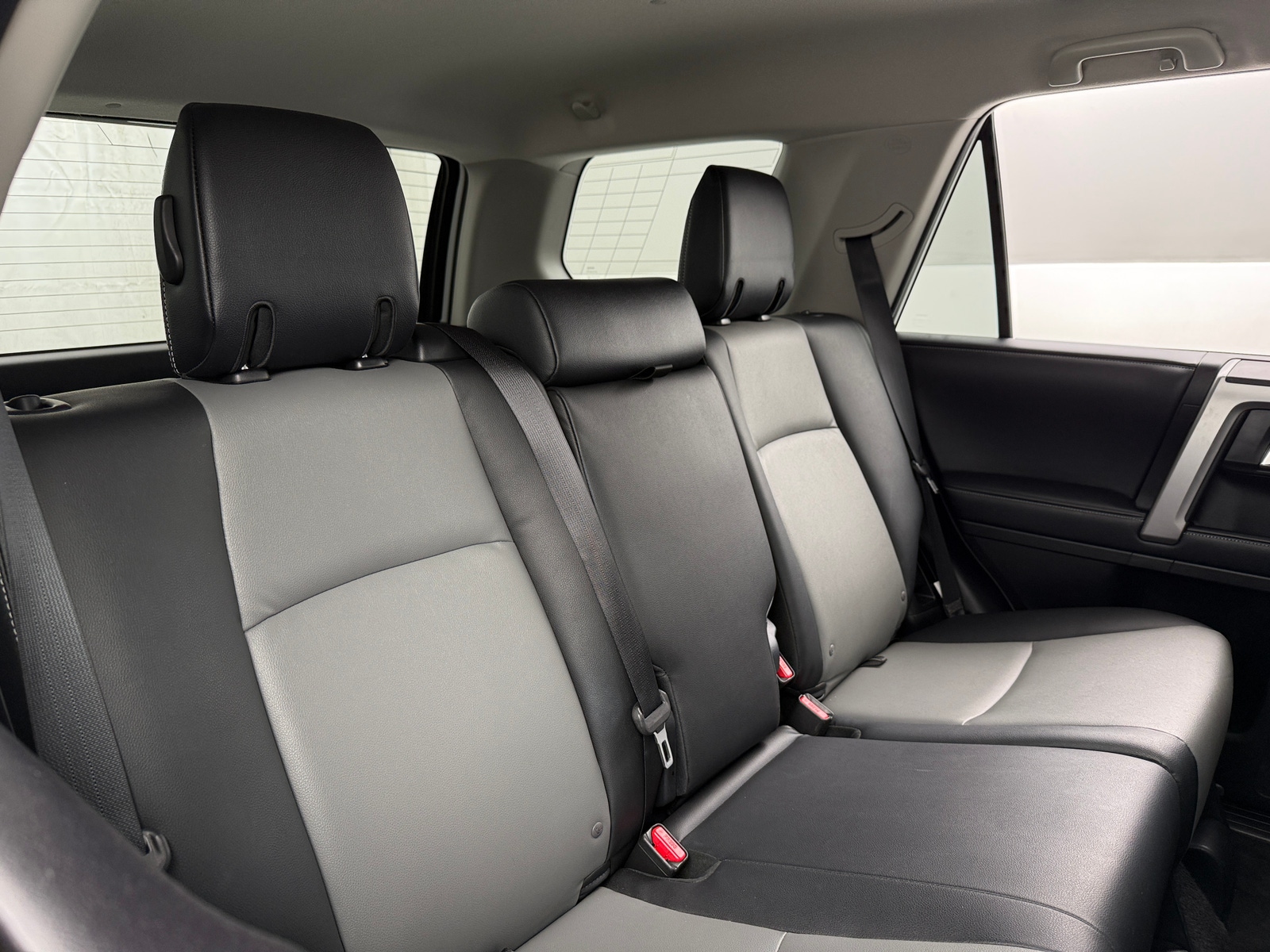 Thumbnail: 2017 Toyota 4Runner - 5