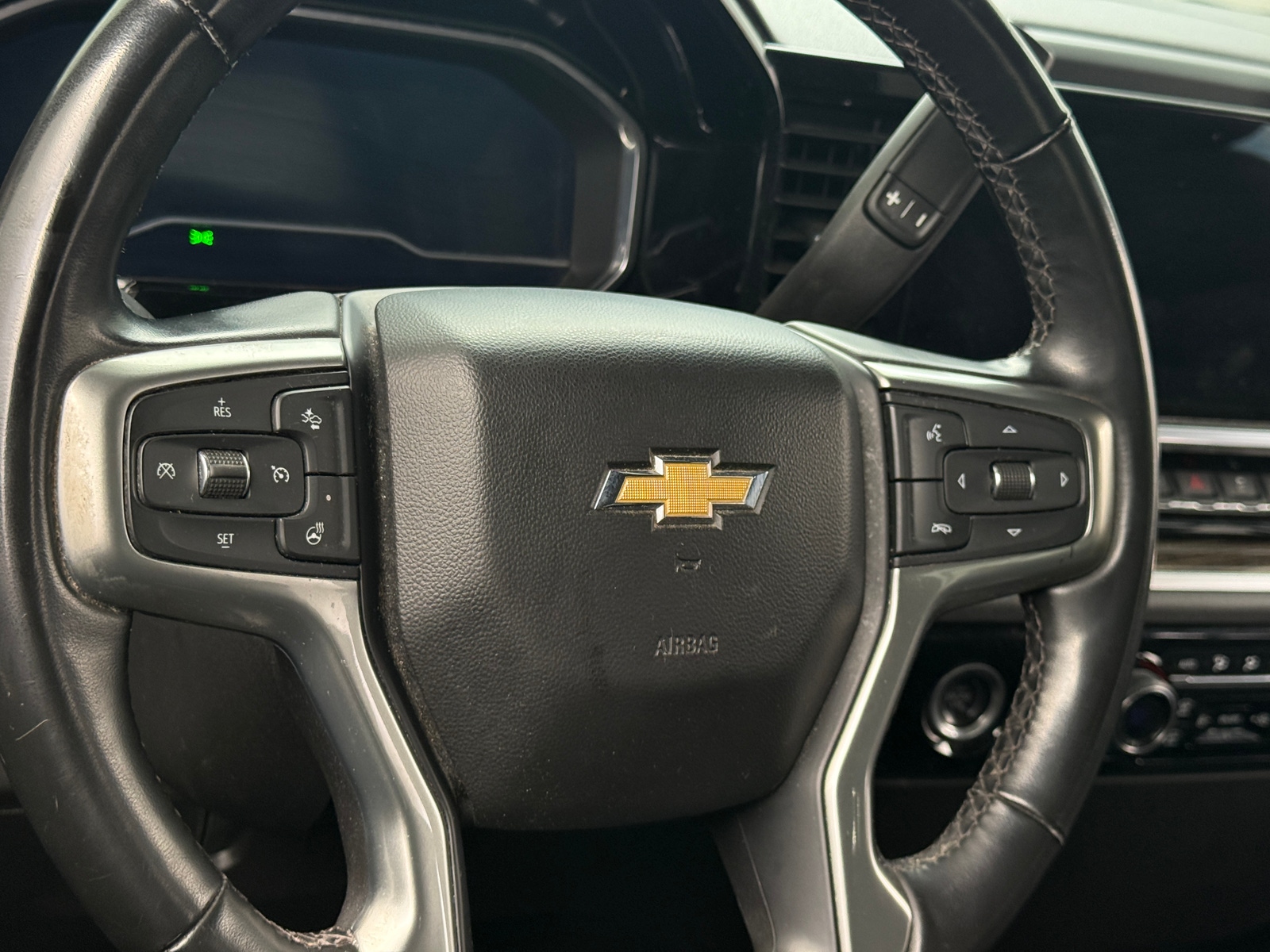 Thumbnail: 2023 Chevrolet Silverado 1500 - 5
