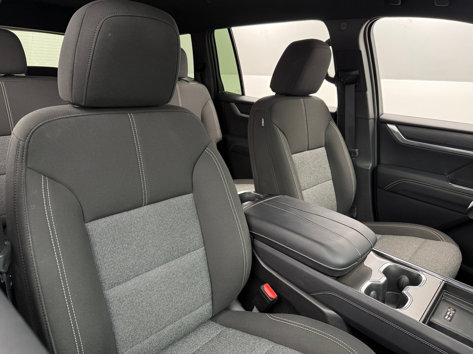 Thumbnail: 2025 GMC Acadia - 2