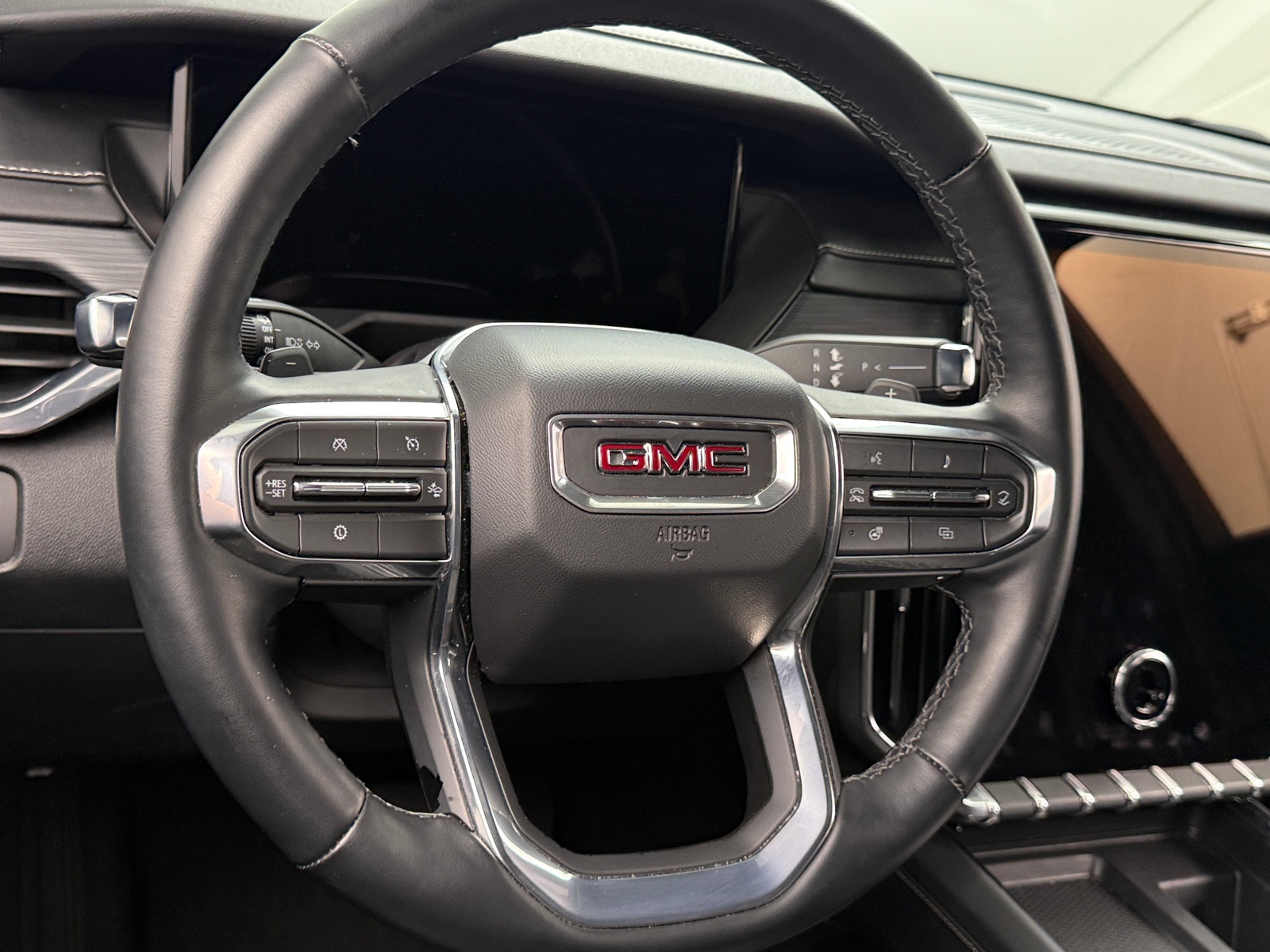 Thumbnail: 2025 GMC Acadia - 5