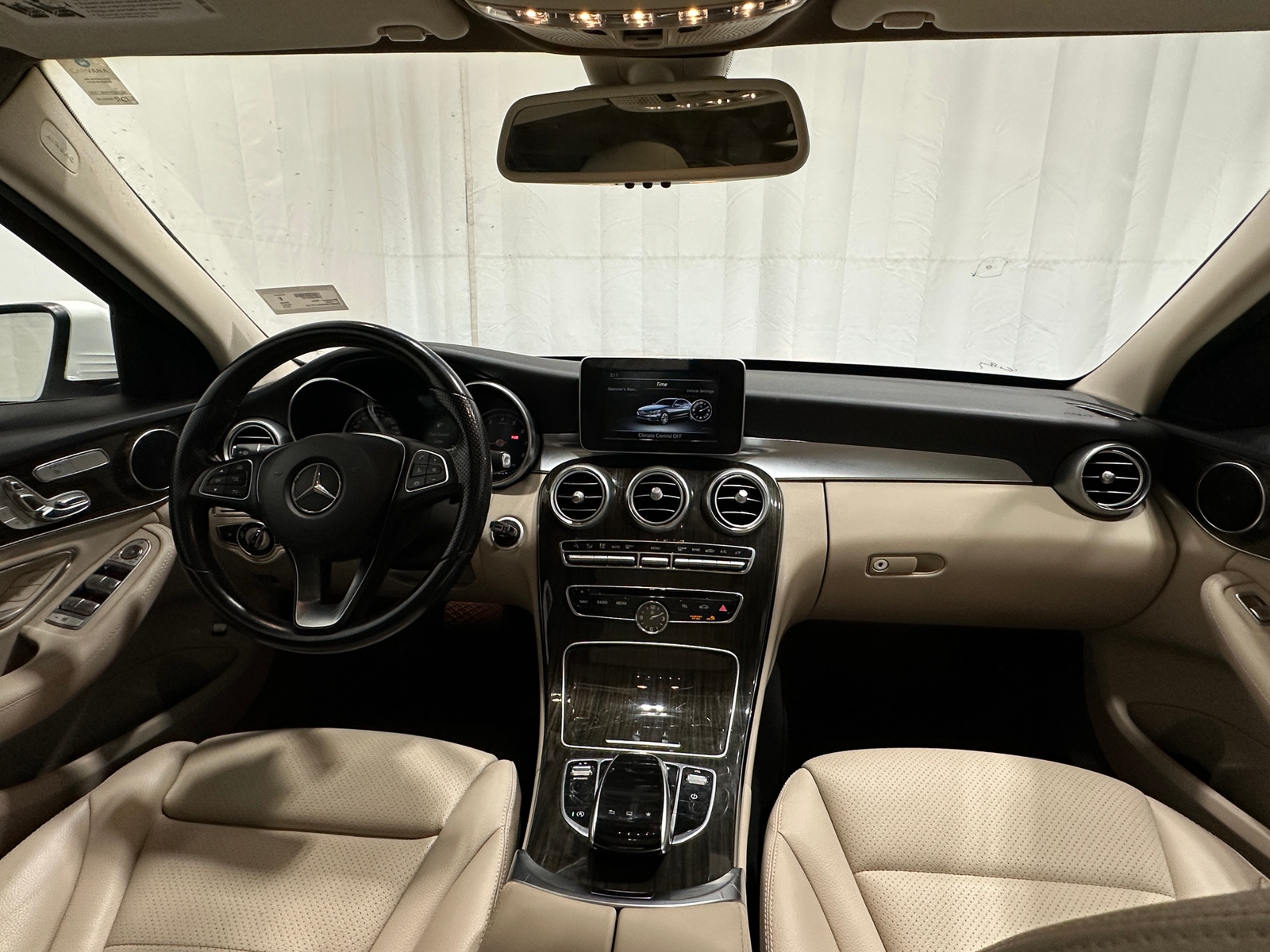 Thumbnail: 2016 Mercedes-Benz C-Class - 2