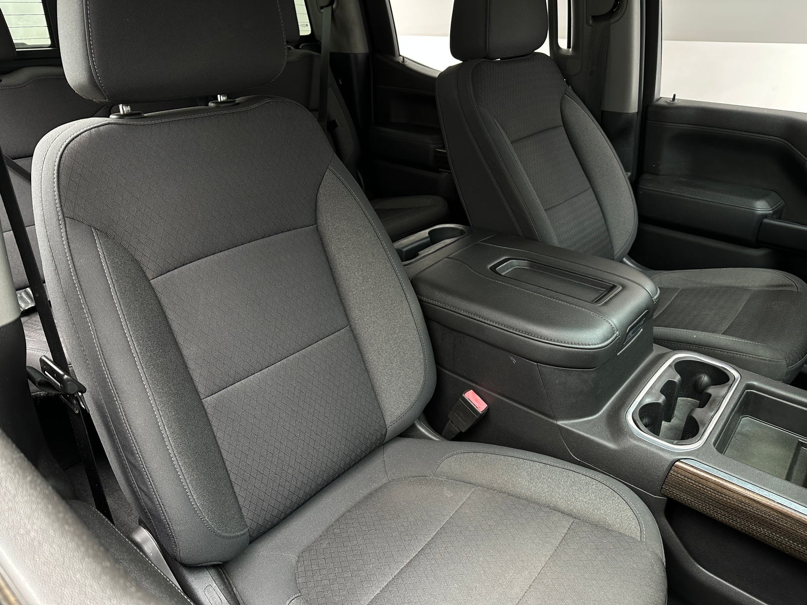 Thumbnail: 2020 Chevrolet Silverado 1500 - 2
