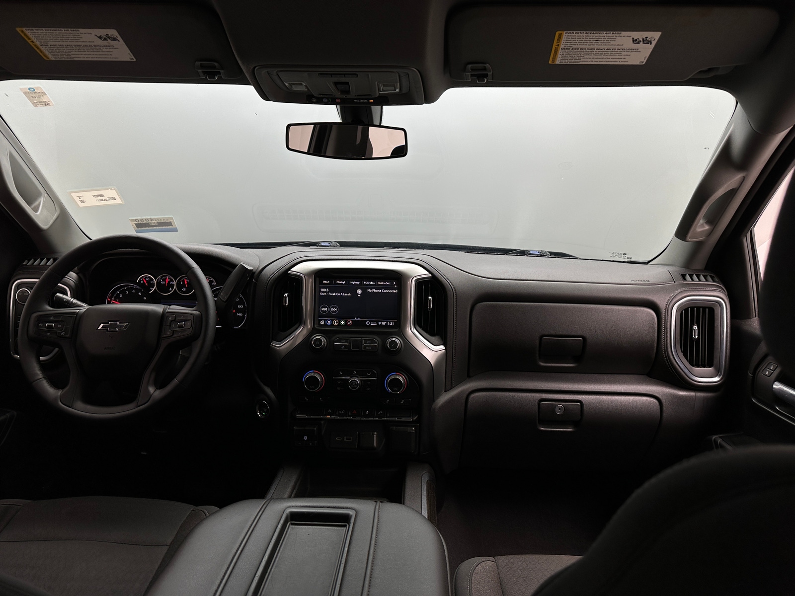 Thumbnail: 2020 Chevrolet Silverado 1500 - 3