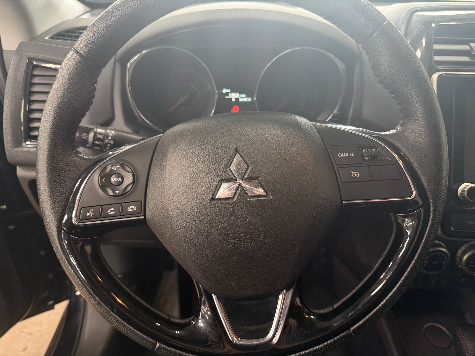 Thumbnail: 2022 Mitsubishi Outlander Sport - 5