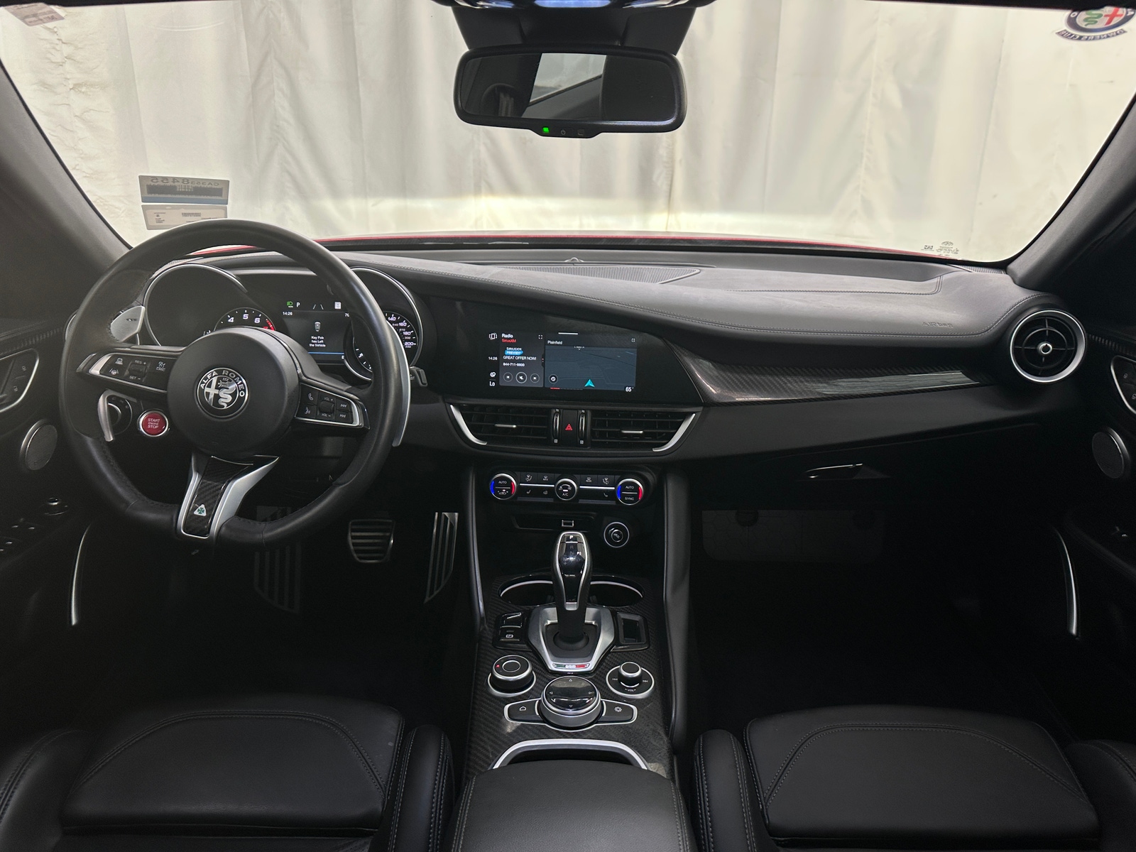 Thumbnail: 2022 Alfa Romeo Giulia - 2