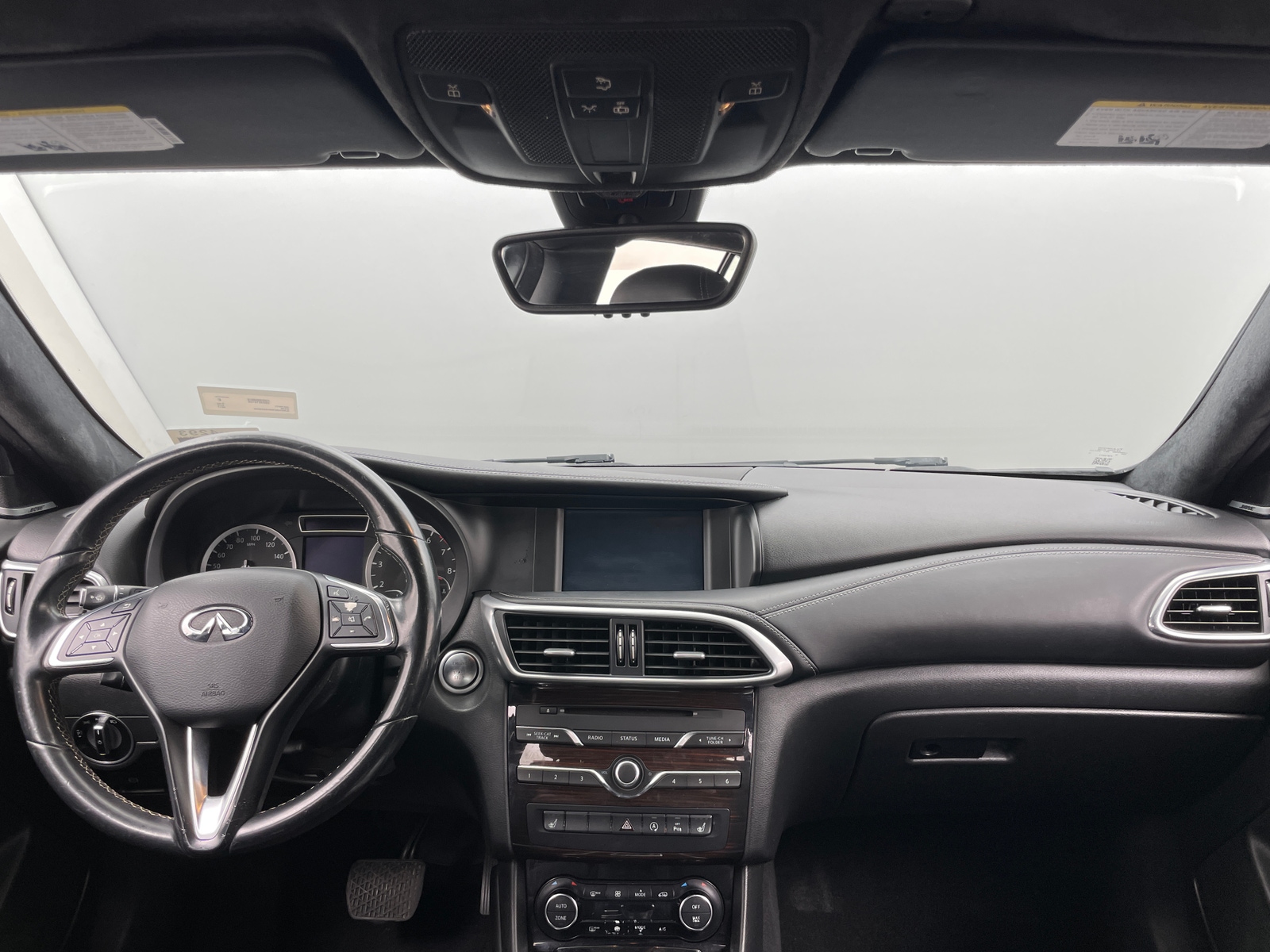 Thumbnail: 2017 INFINITI QX30 - 2