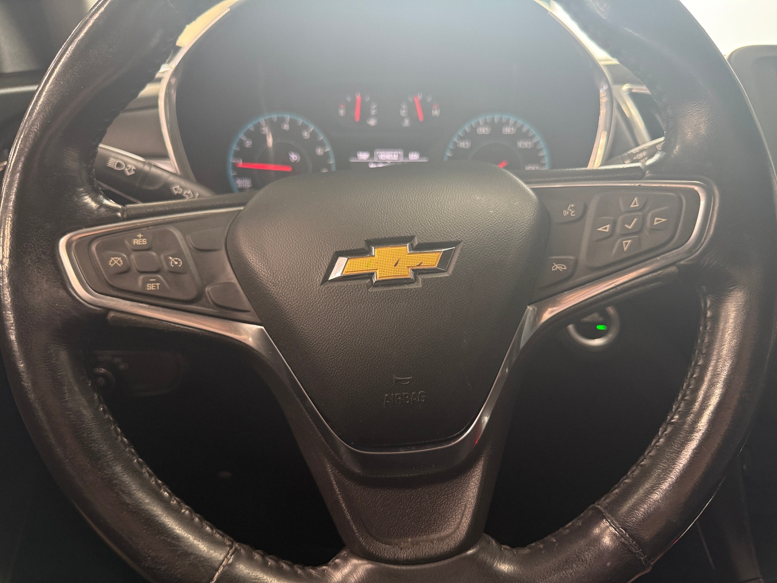 Thumbnail: 2018 Chevrolet Equinox - 5