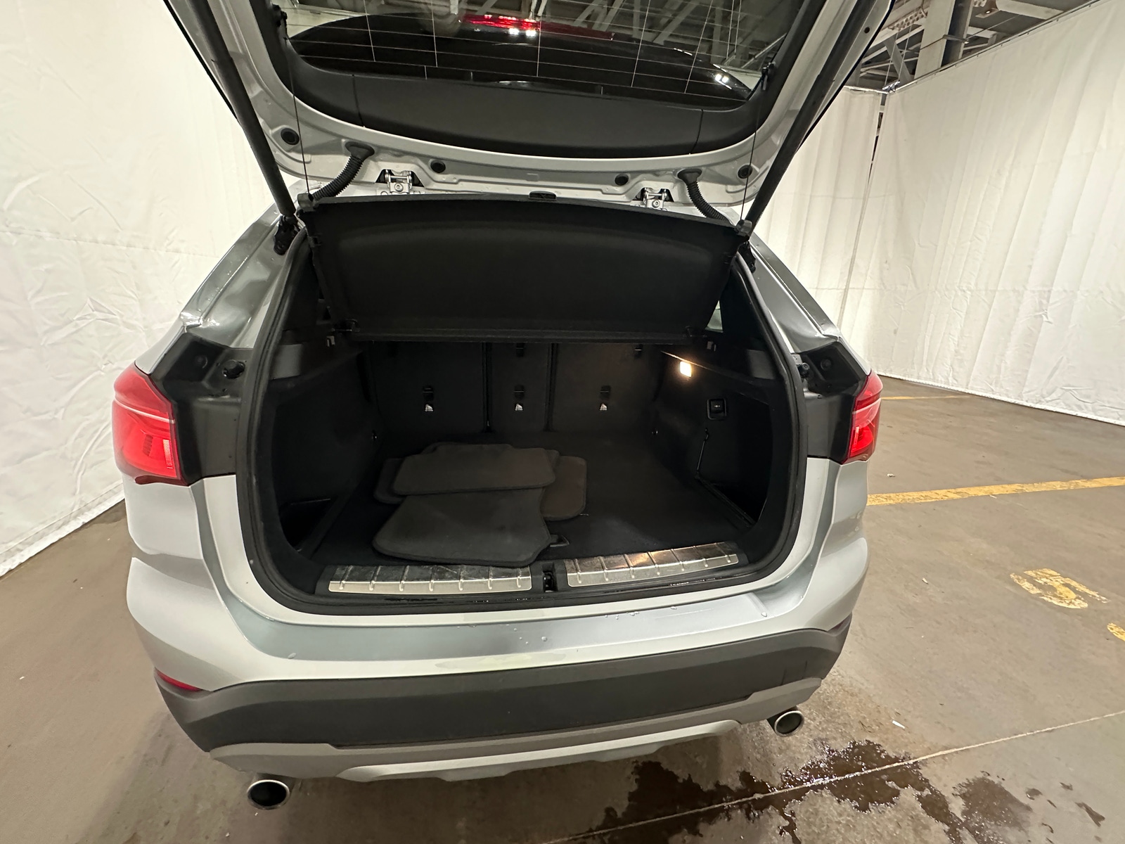 Thumbnail: 2018 BMW X1 - 6