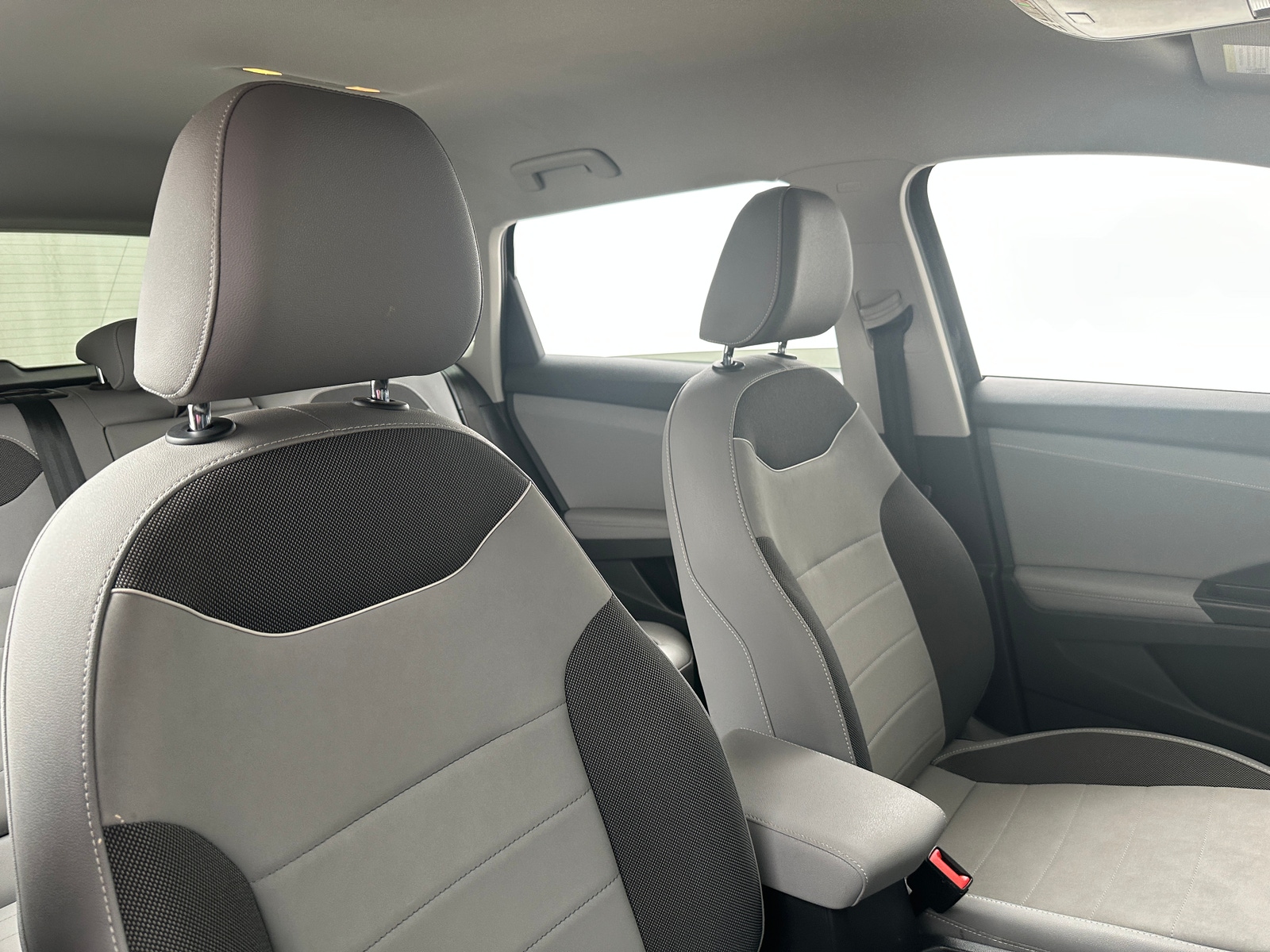 Thumbnail: 2024 Volkswagen Taos - 2